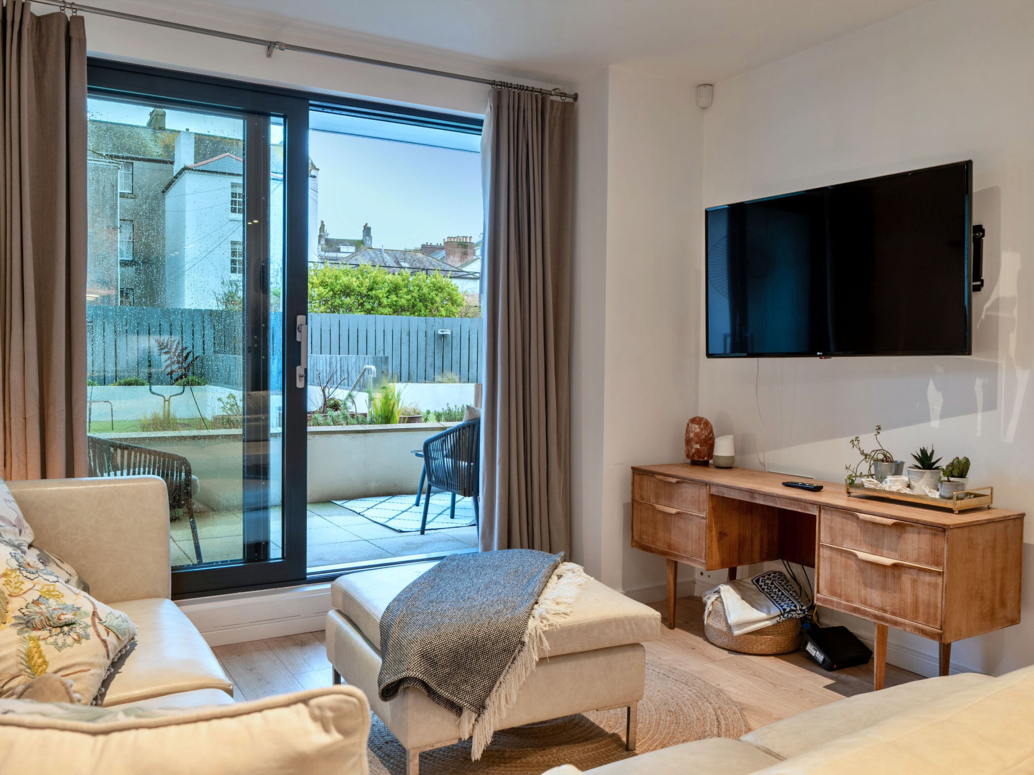 Plymouth City Apartment 15