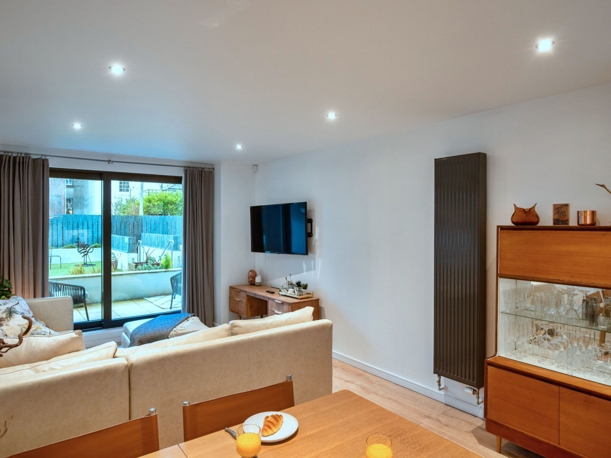 Plymouth City Apartment 15 - Binnen