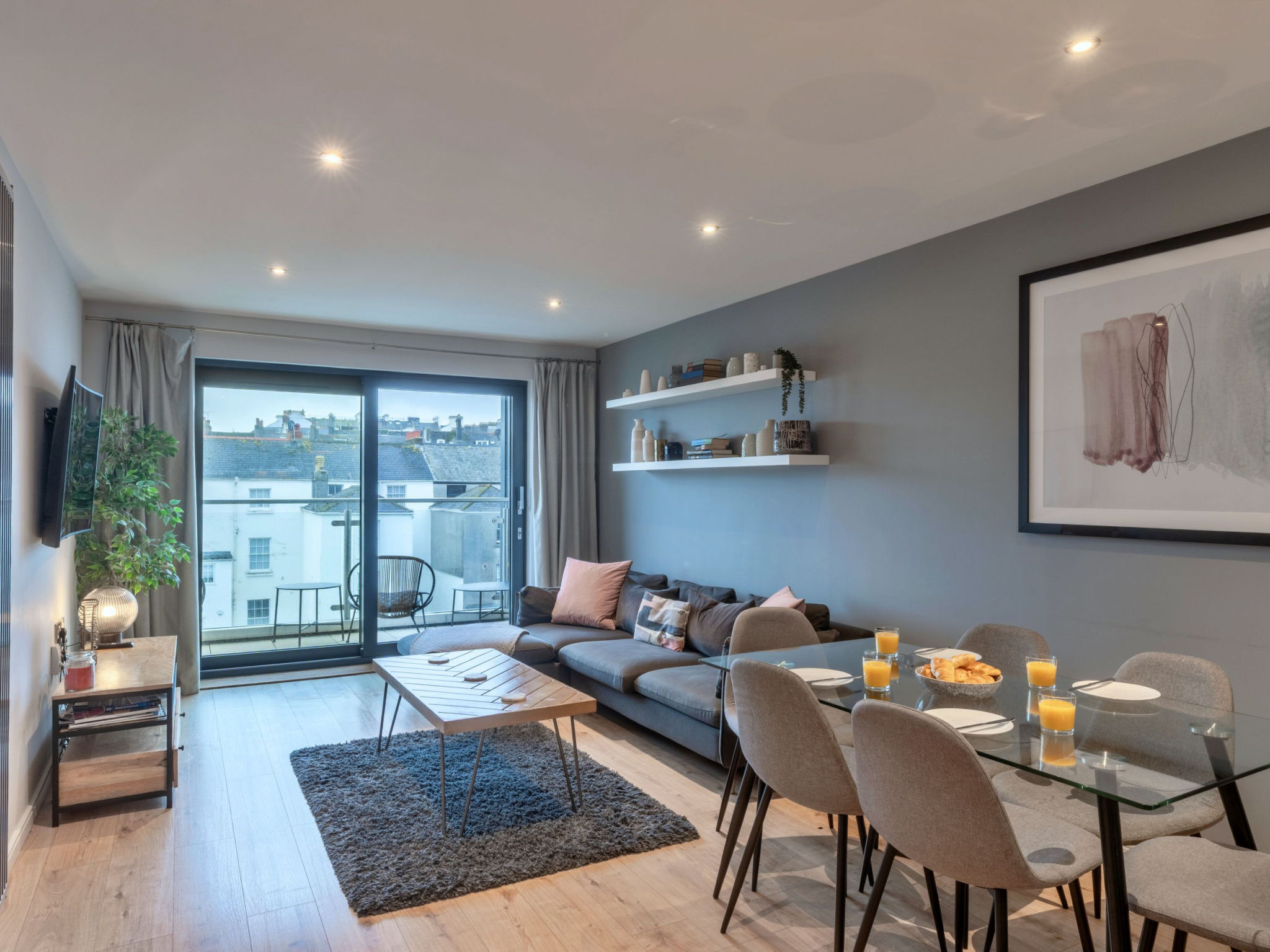 Plymouth Residence 53