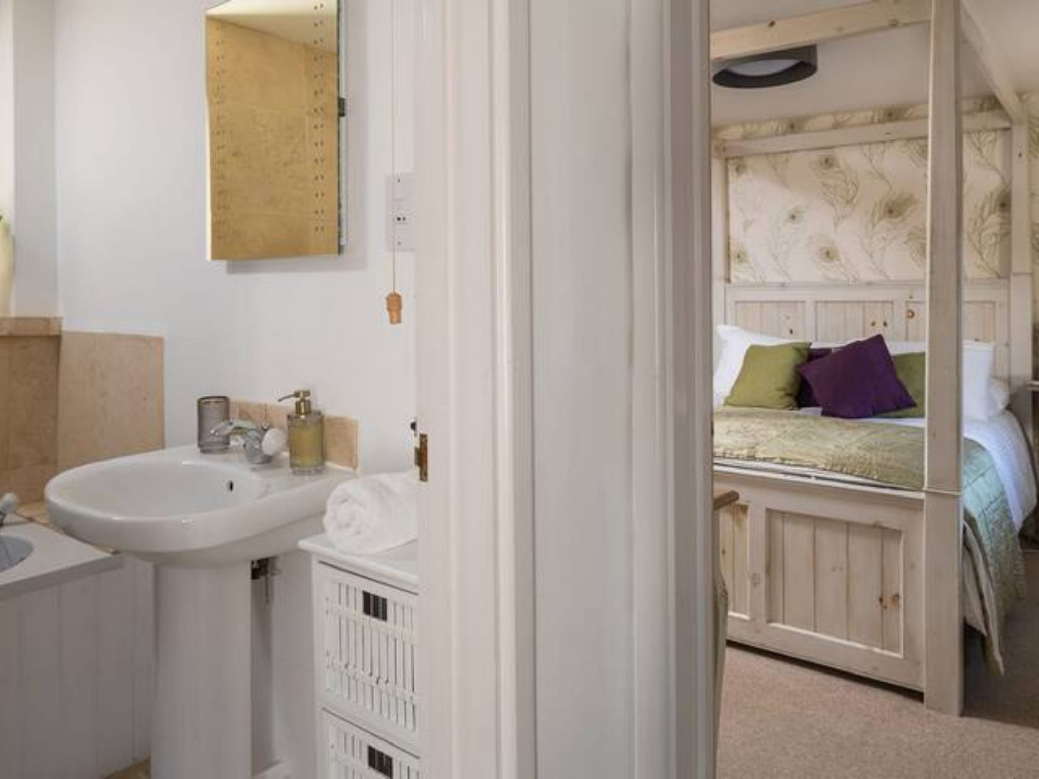 Coulscott Peacock Cottage - Binnen