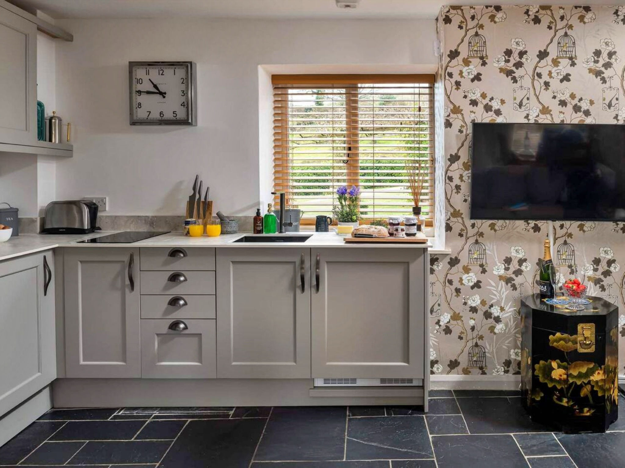 Coulscott Bantam Cottage - Binnen