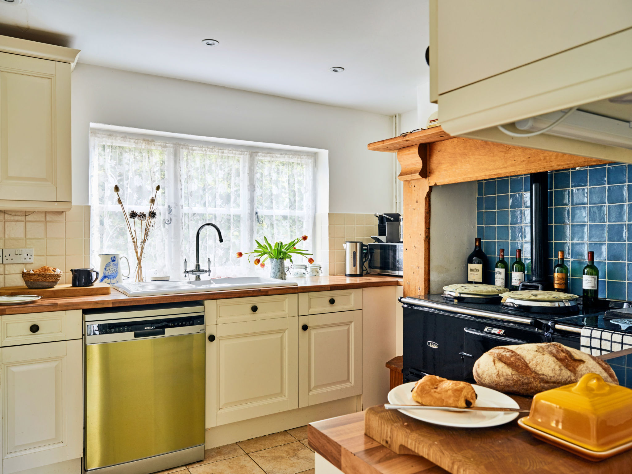 Coachmans Cottage - Binnen