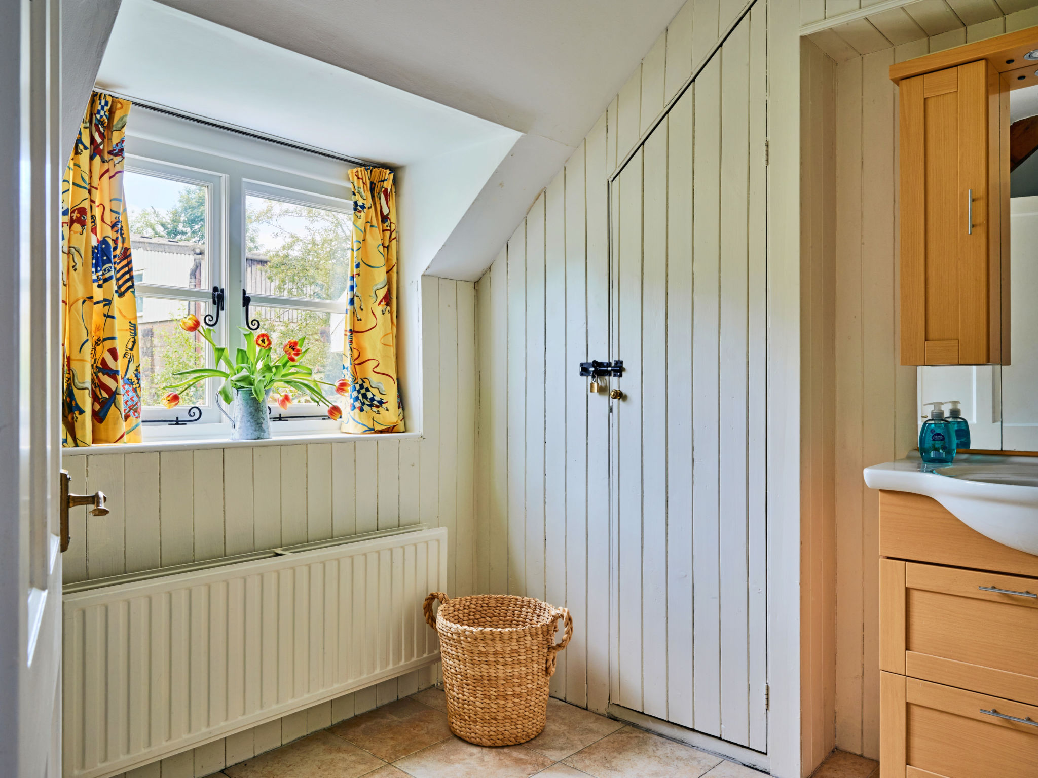 Coachmans Cottage - Binnen