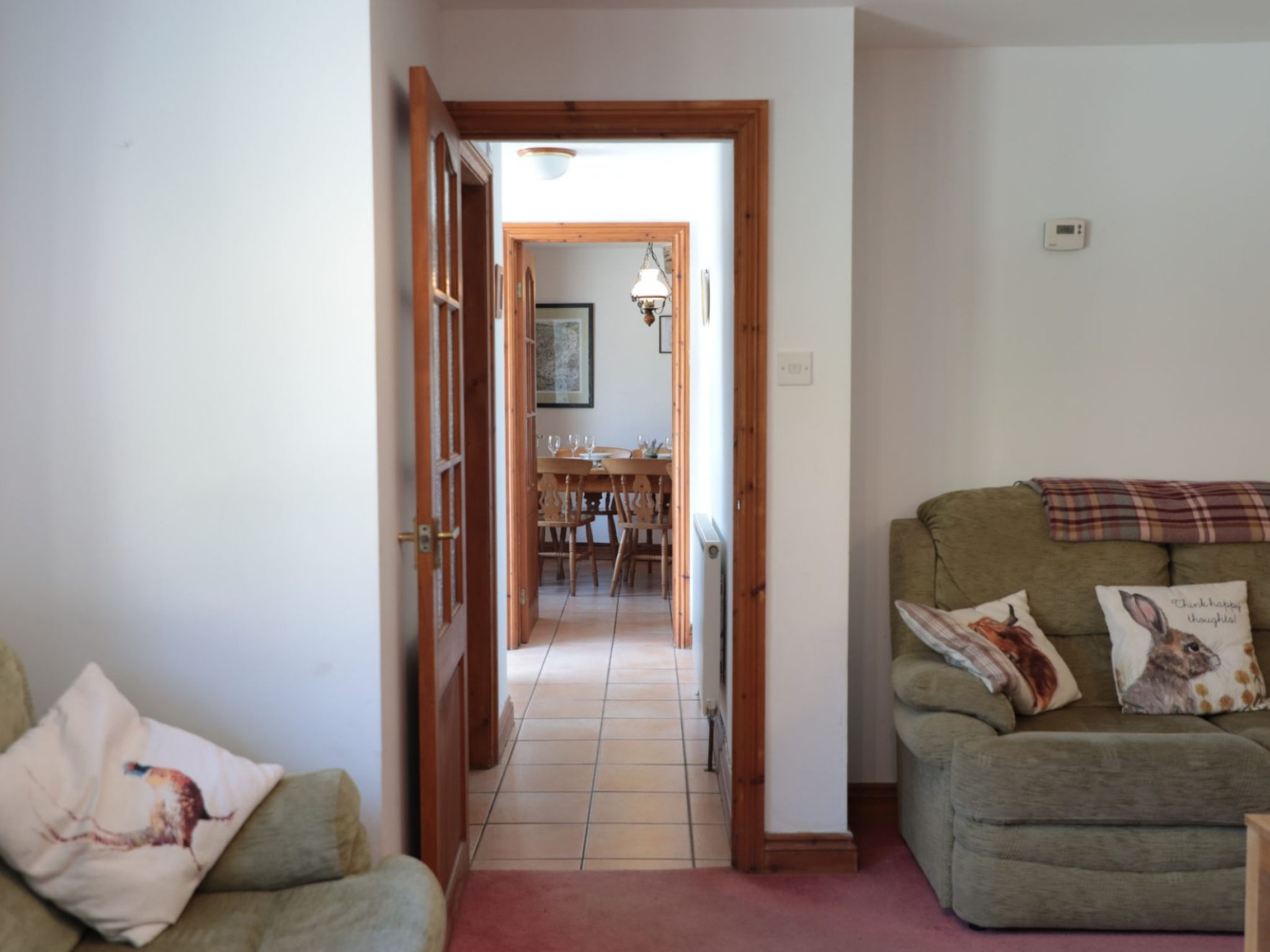 Cherry at Buckland Court-Binnen