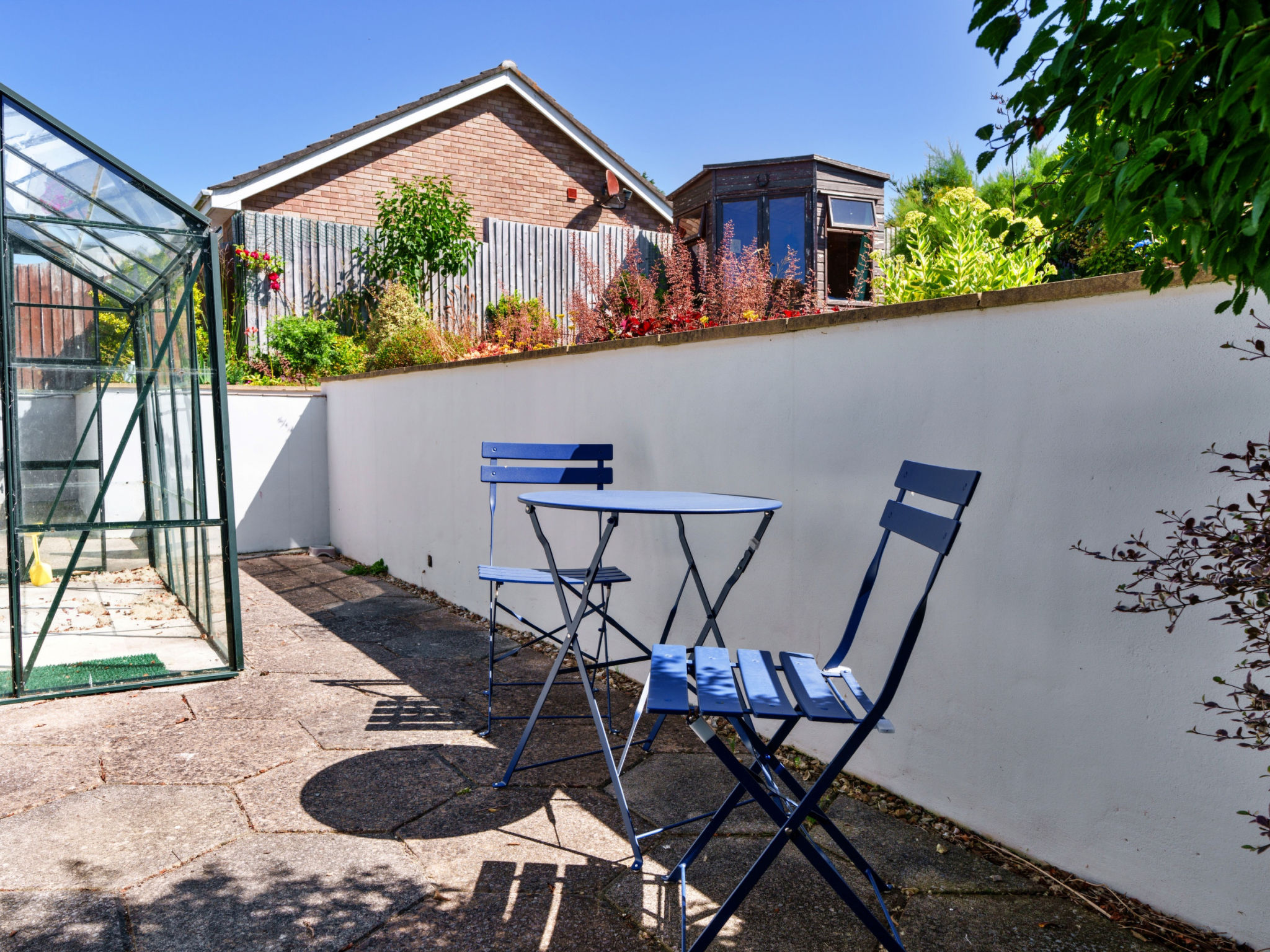 Paw's Rest - Buiten