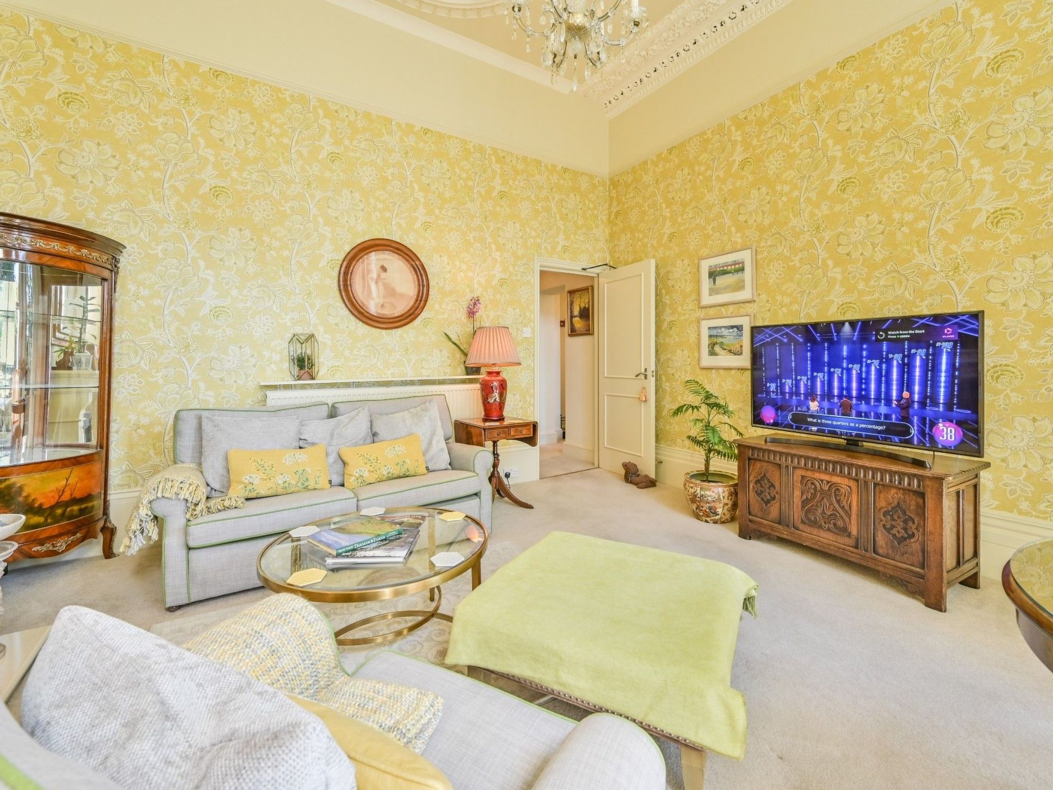 Photo of Luxuriöse Erdgeschosswohnung