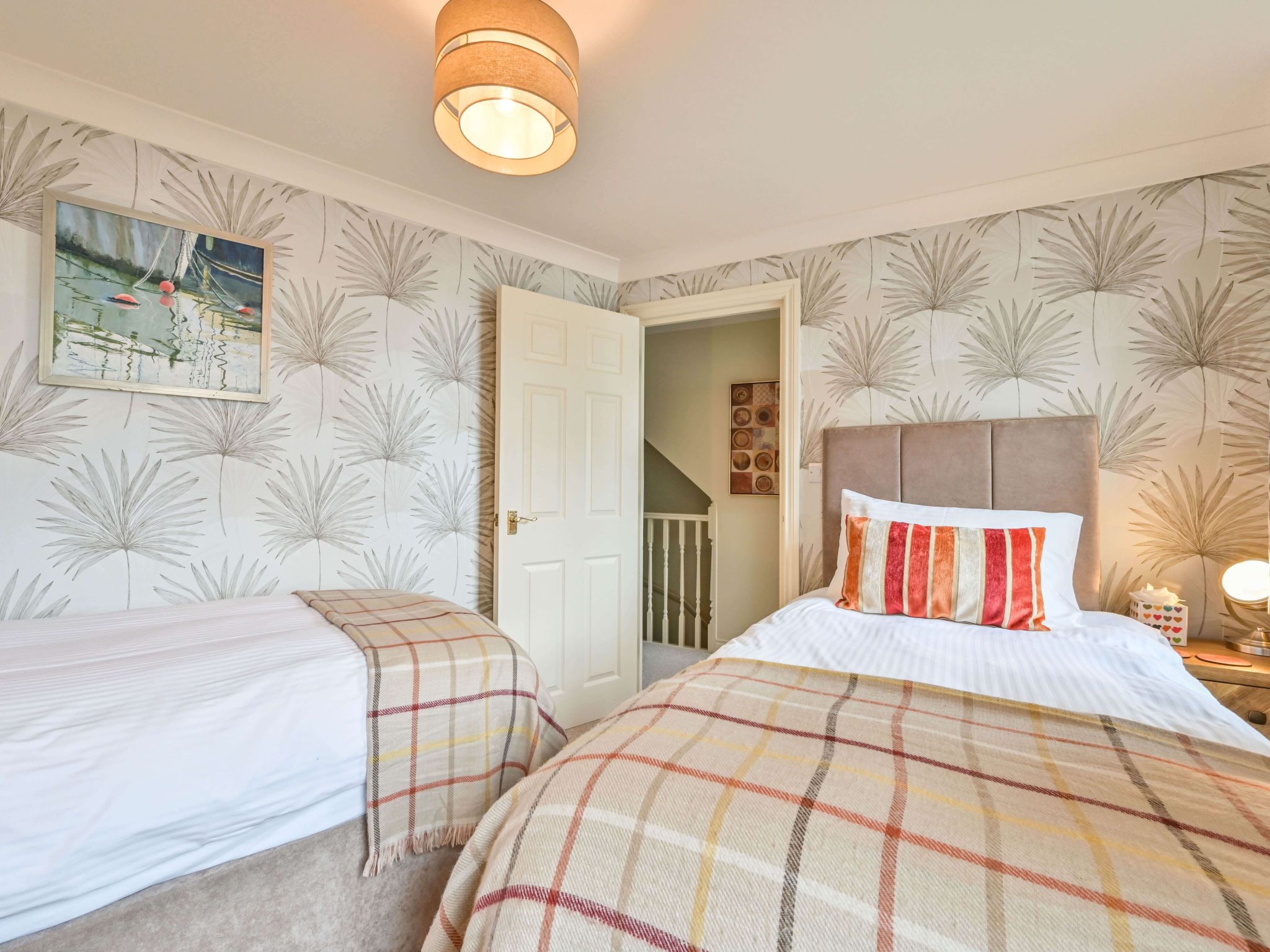 Photo of Schönes luxuriöses Stadthaus Lisburne Place