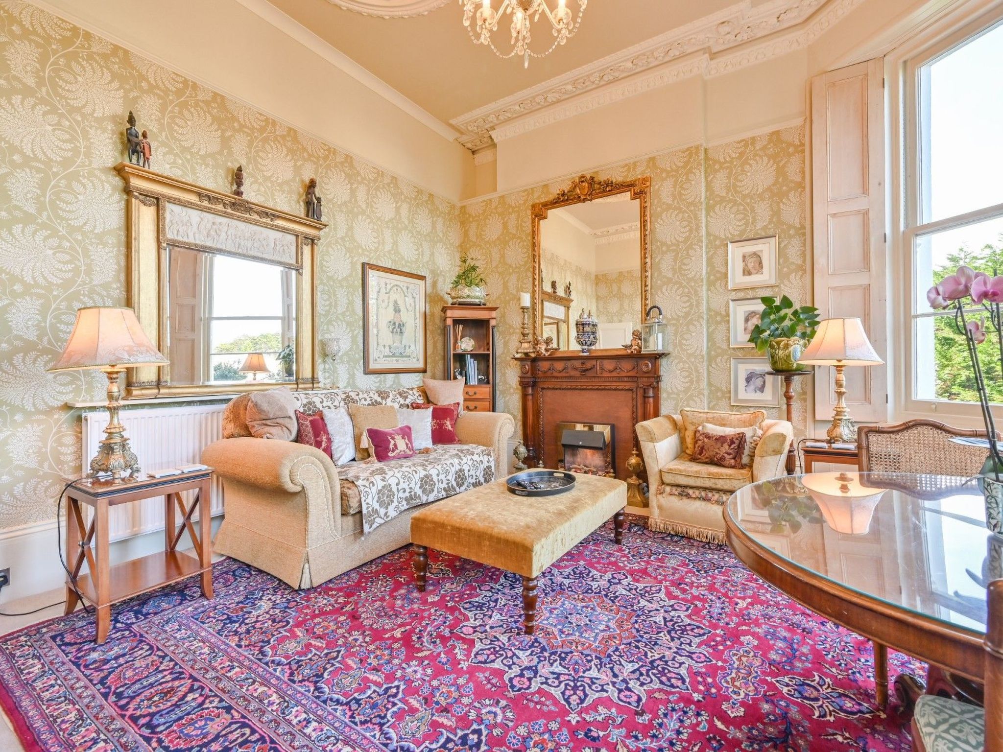 Photo of Große Wohnung in viktorianischer Villa