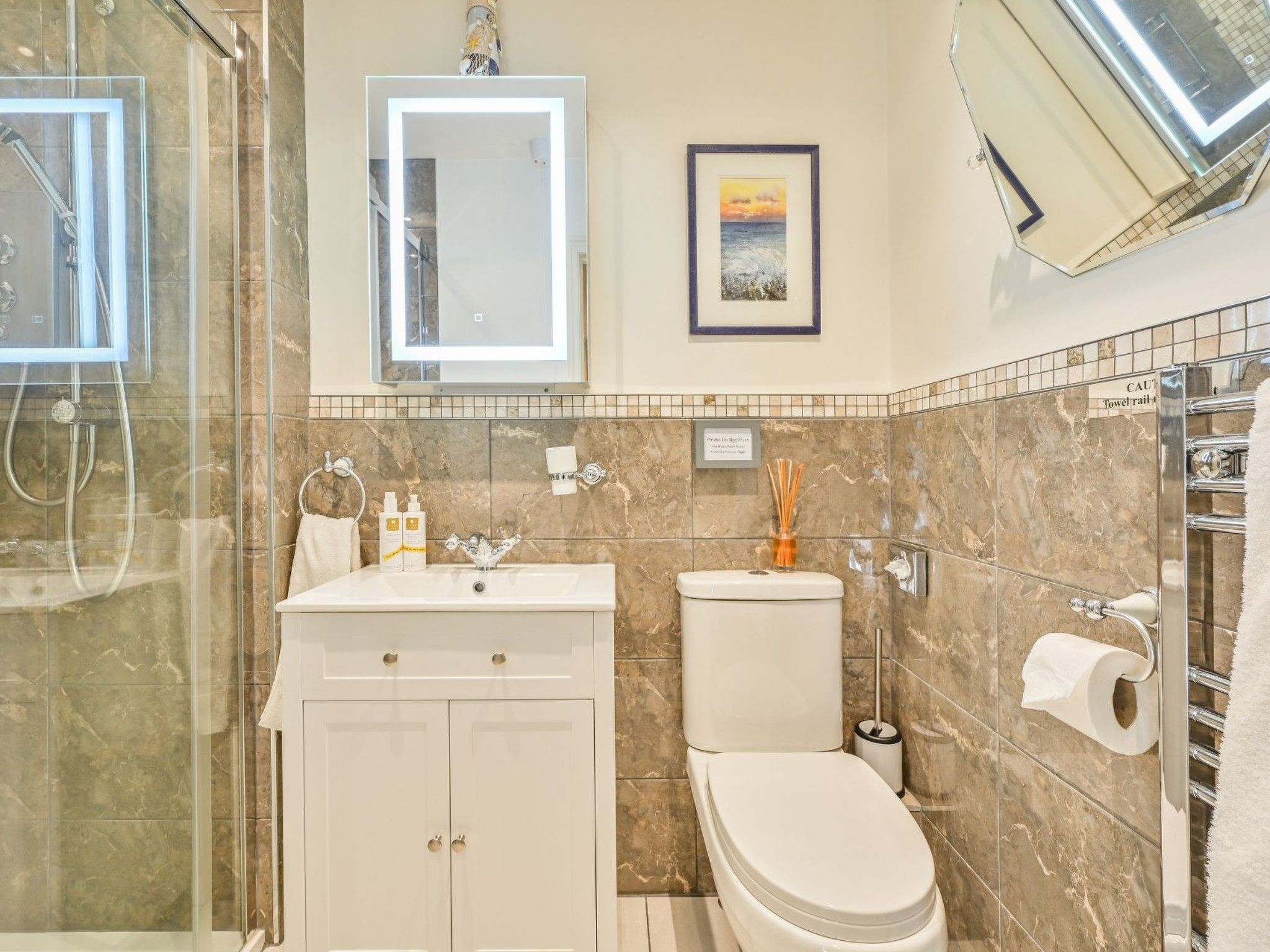 Photo of Luxuriöse viktorianische Villa in ruhiger Lage