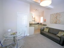 Vrijstaand appartement in hartje Torquay, 450m van het strand - thumbnail 5