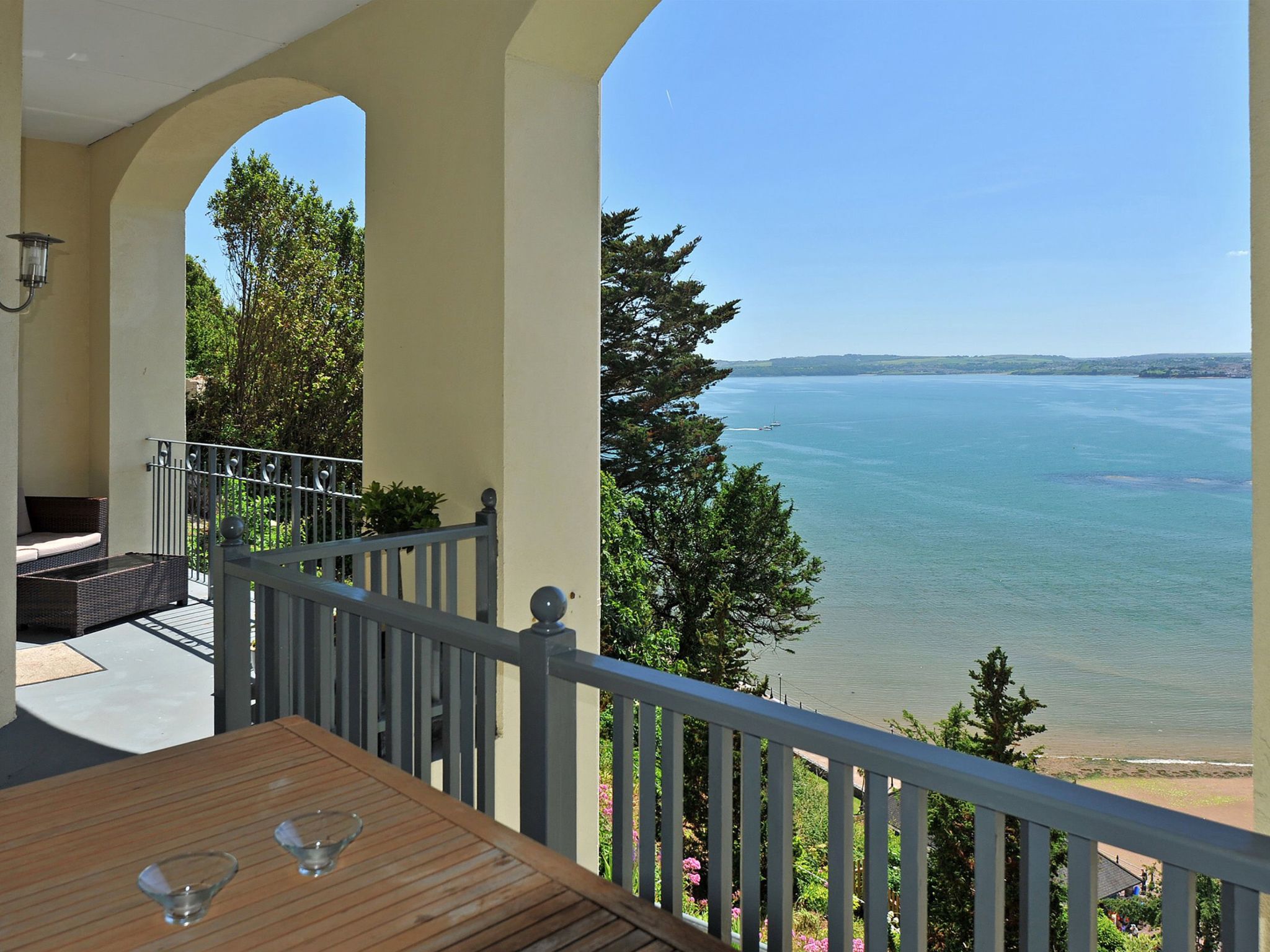 Apartment mit Balkon für sechs Personen - Image-tags.info