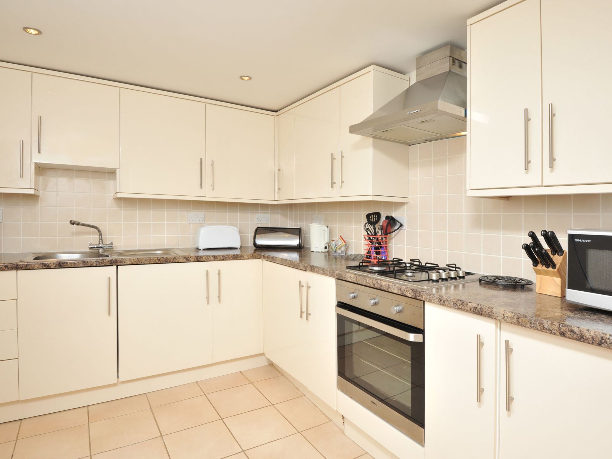 in Torquay Accommodation in Torquay