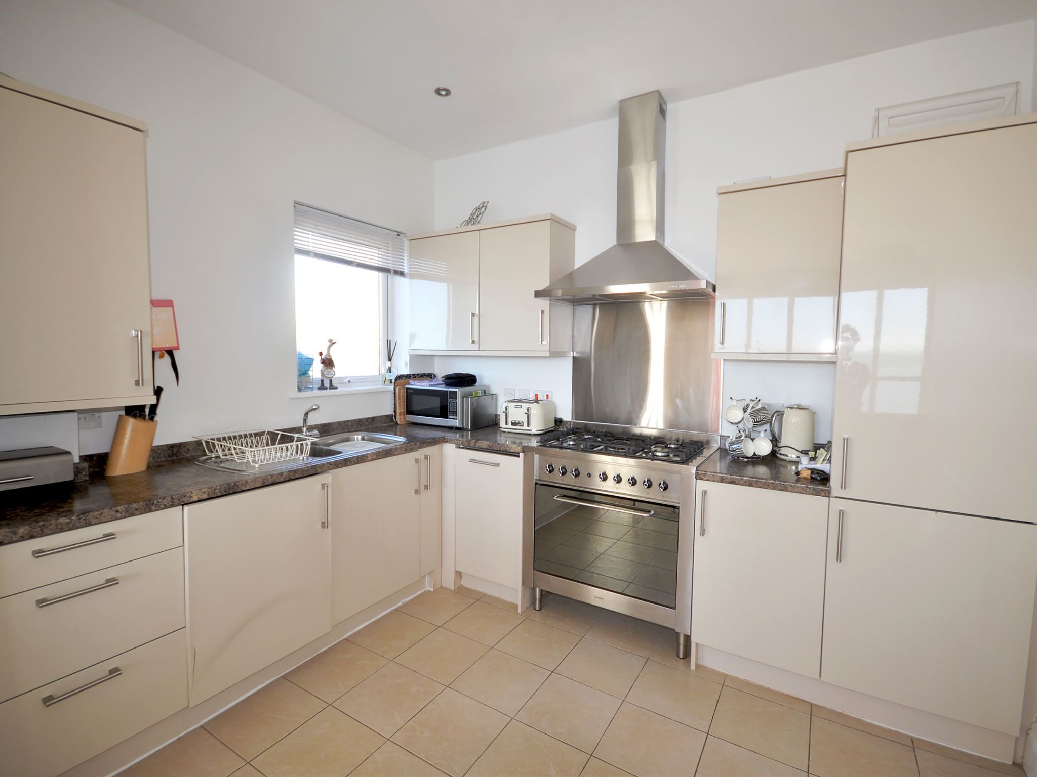 Lichtdurchflutete Ferienwohnung in der zweiten Etage mit Panorama-Blick über de