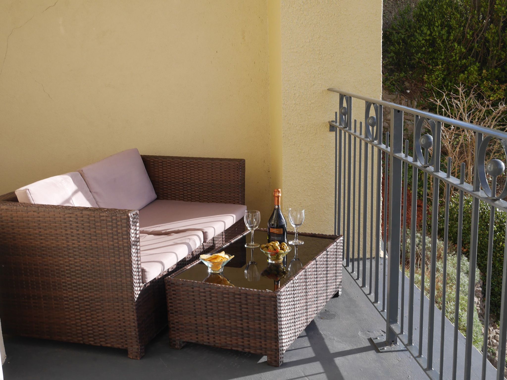 Lichtdurchflutete Ferienwohnung in der zweiten Etage mit Panorama-Blick über de - Image-tags.info