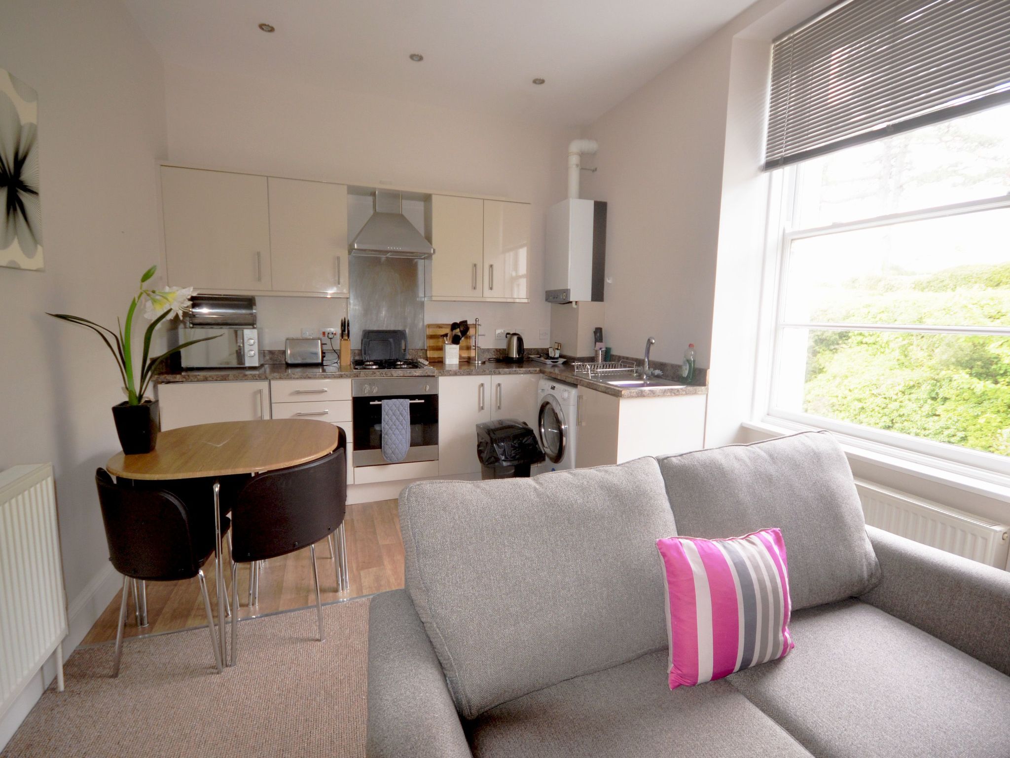 Modern eingerichtete Ferienwohnung in der unteren Etage Accommodation in Torquay