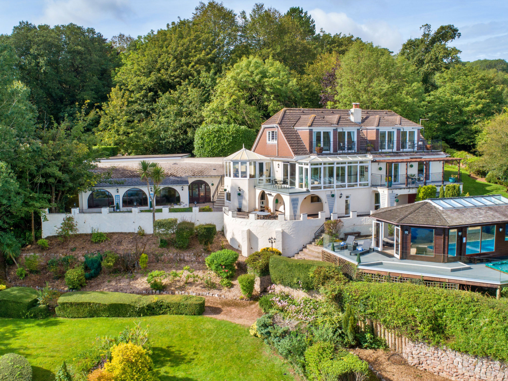 Cliff Lodge - Buiten