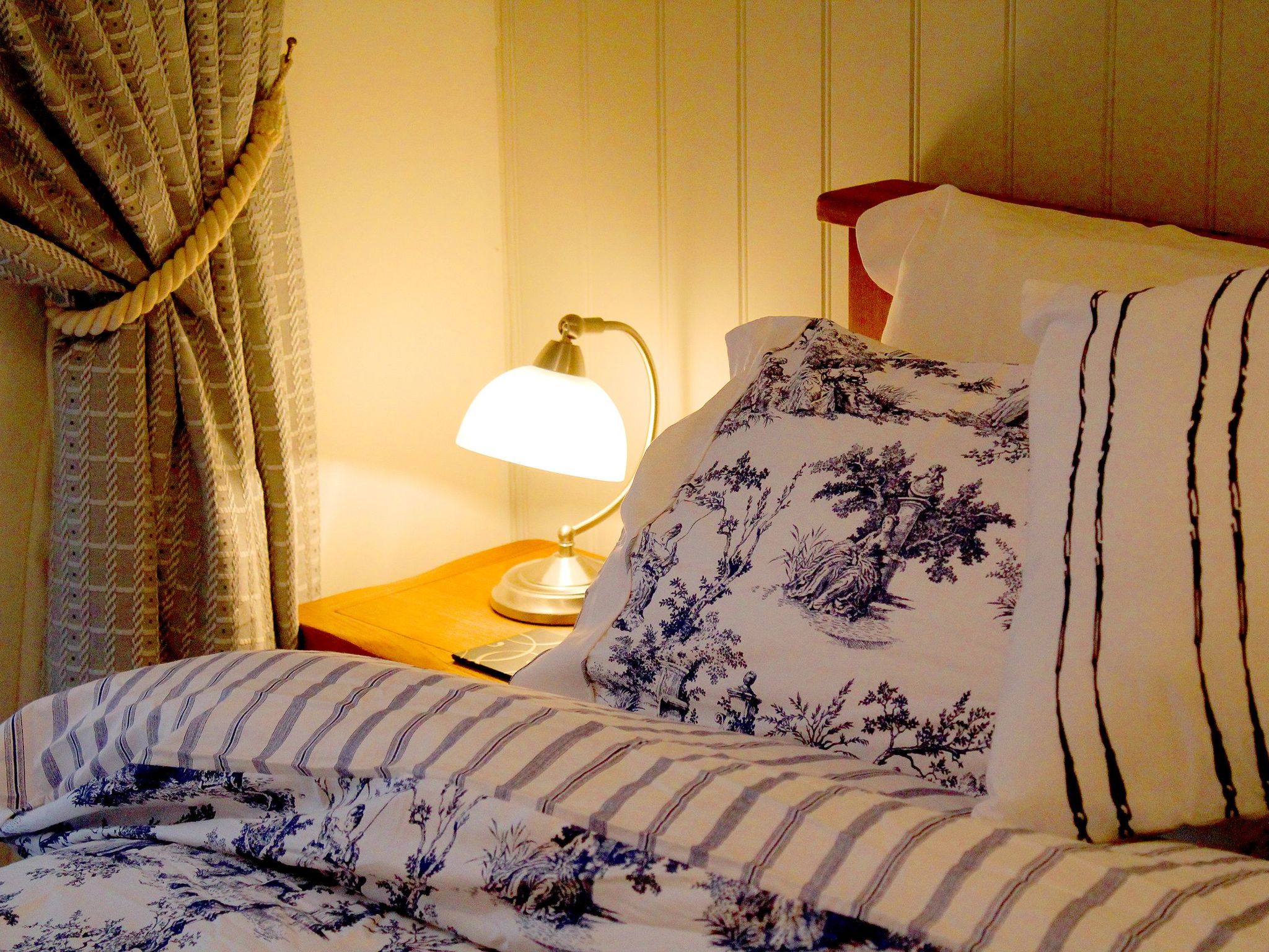 Captains Cabin-Inside