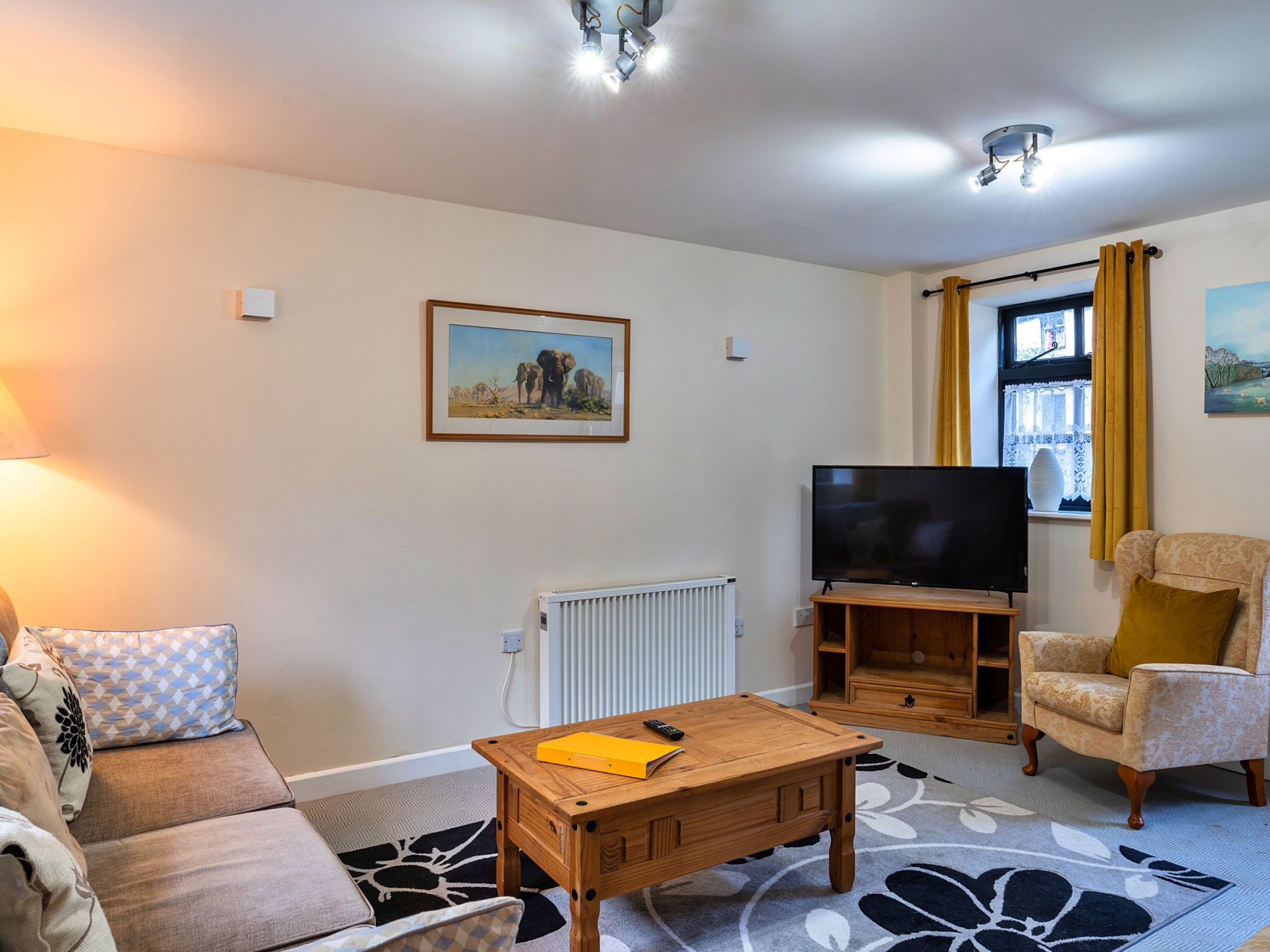 The Lodge at The Cridford Inn-Binnen