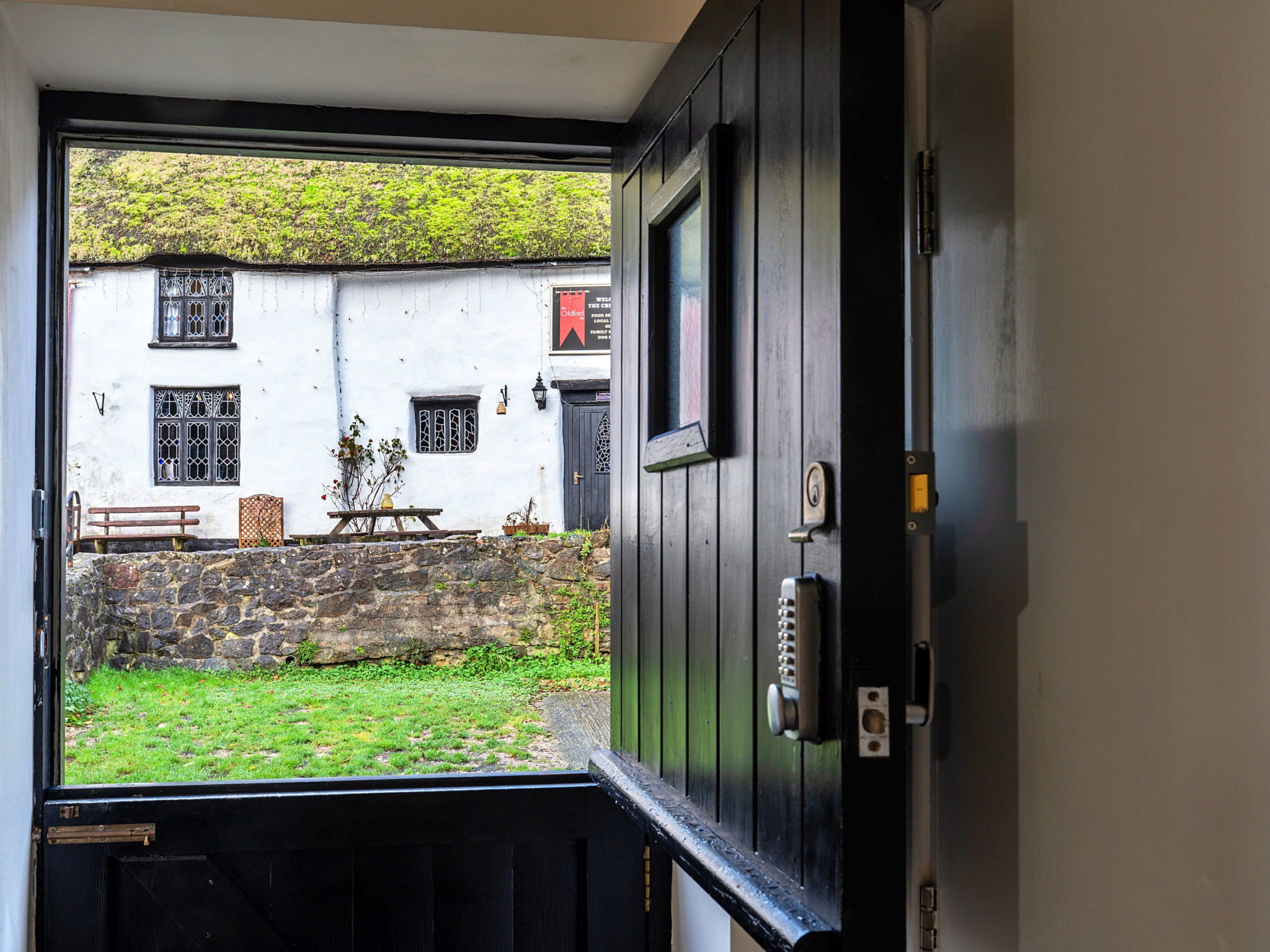 The Lodge at The Cridford Inn-Buiten