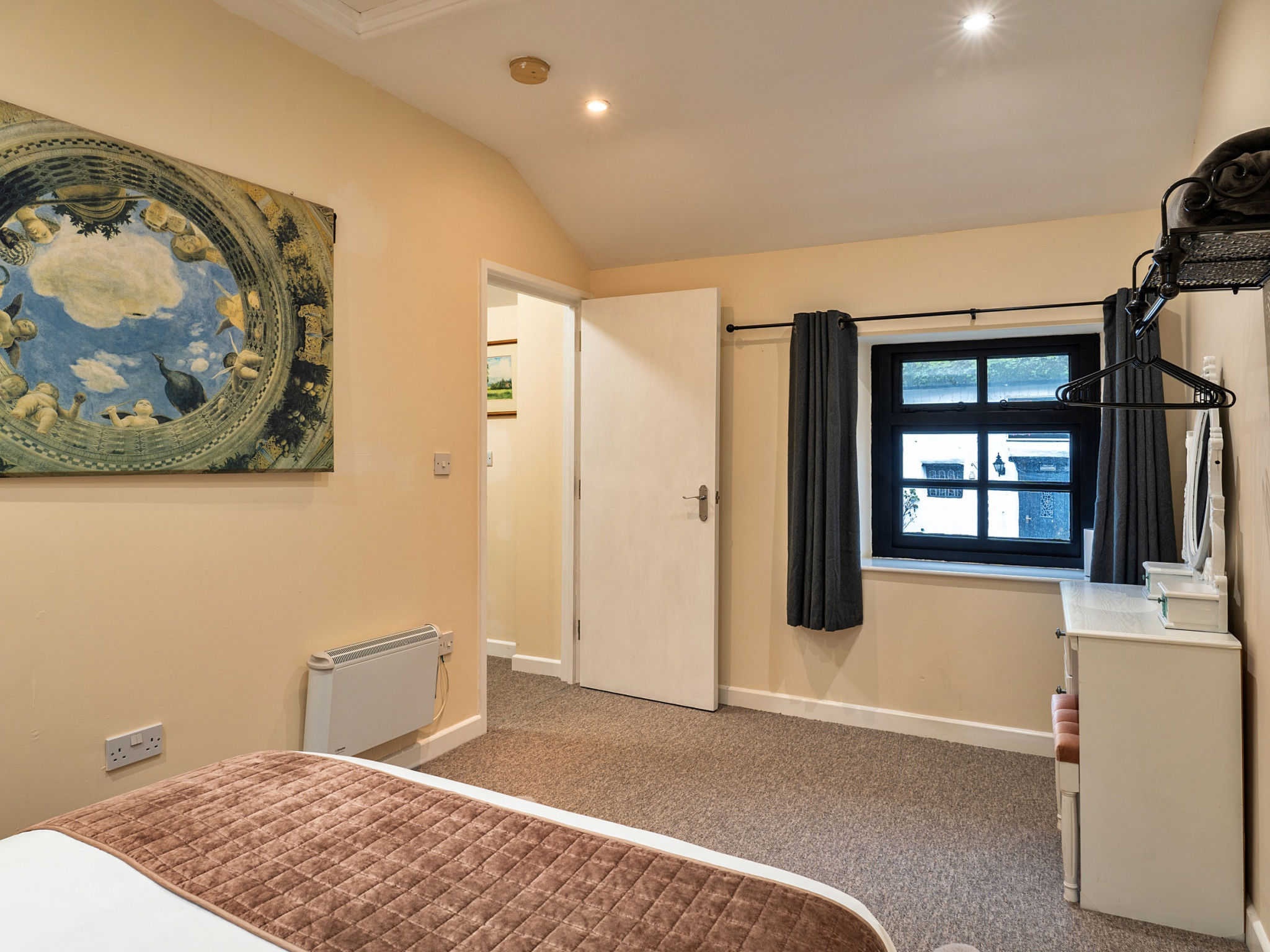 The Lodge at The Cridford Inn-Binnen