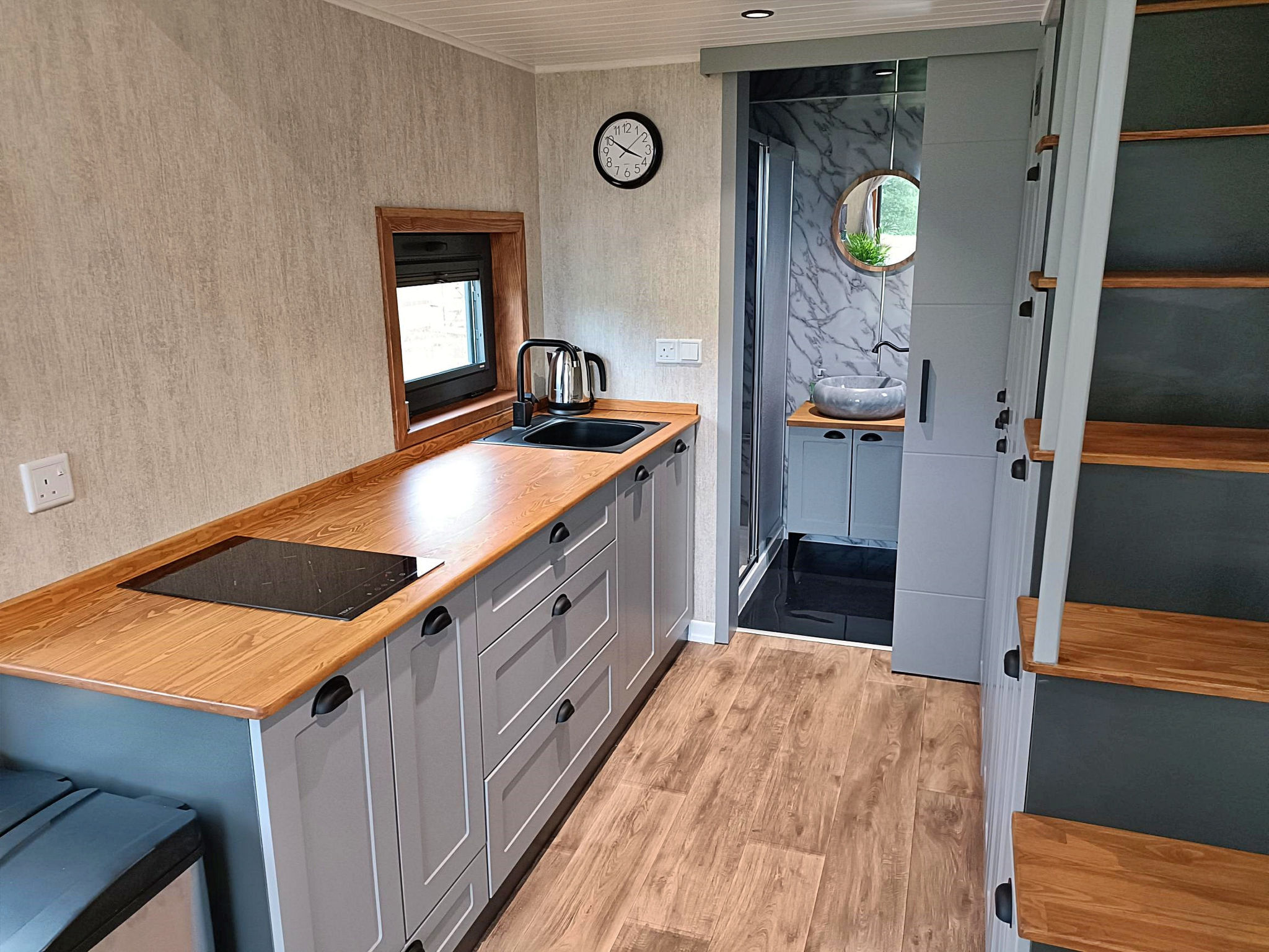 Little Dunley - The Tiny House-Binnen