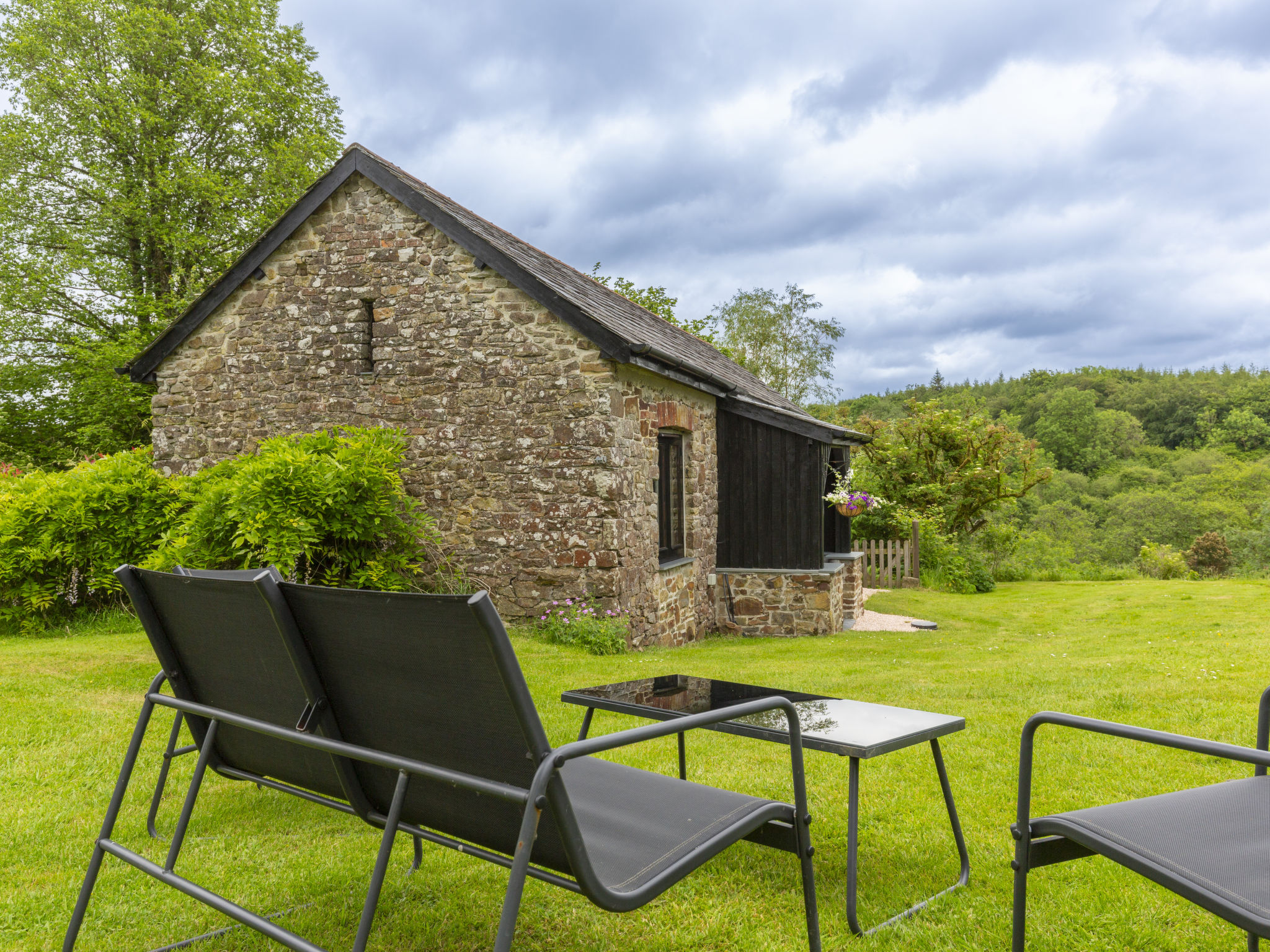 Buttermilk Cottage - Buiten