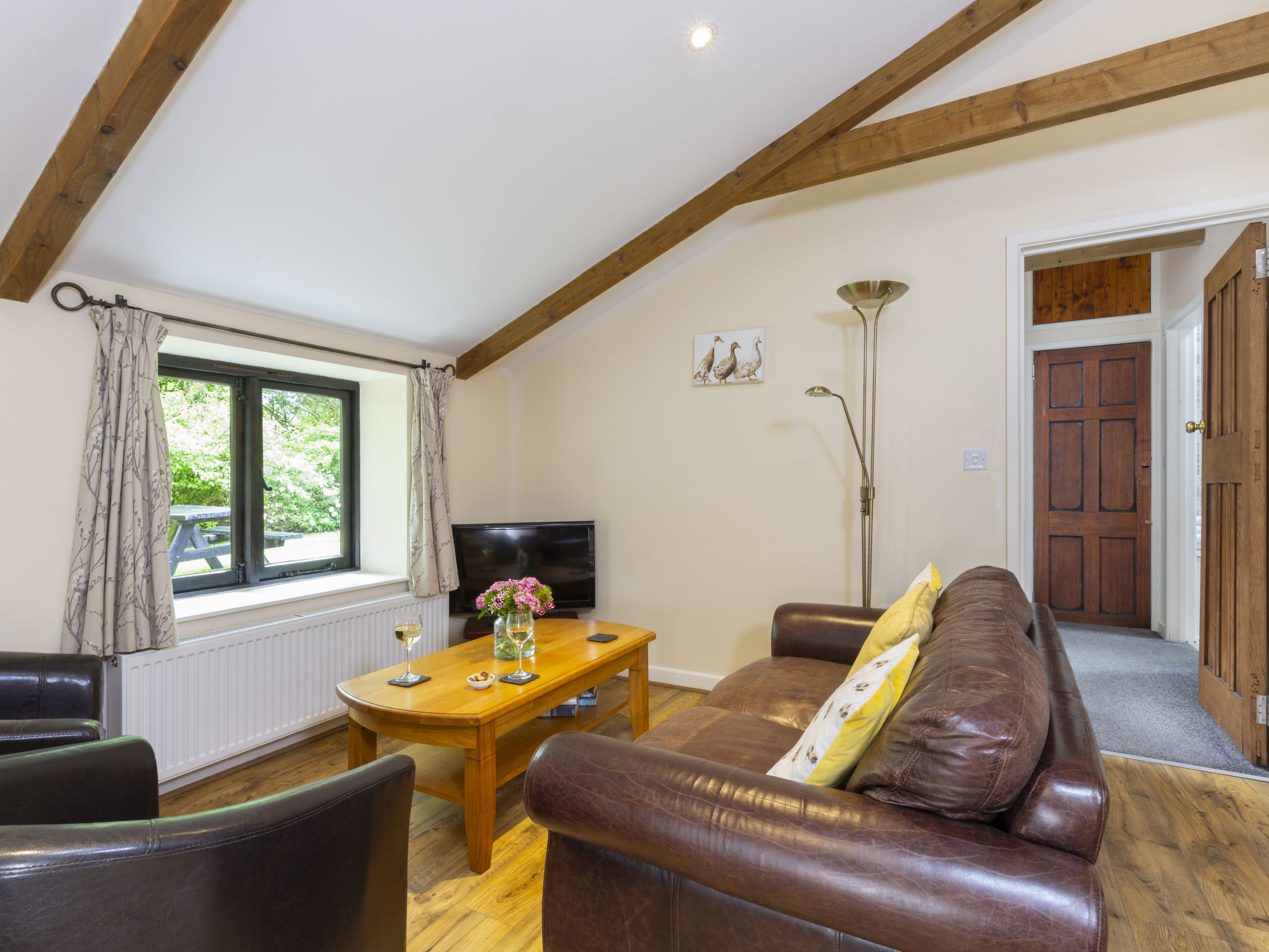 Stables Cottage - Binnen