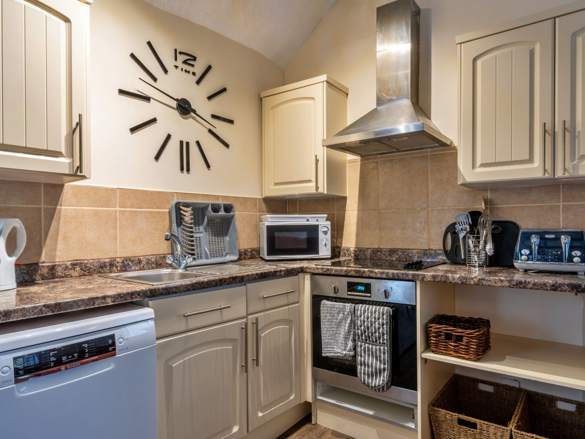 Trimstone Manor - Granary Cottage - Binnen