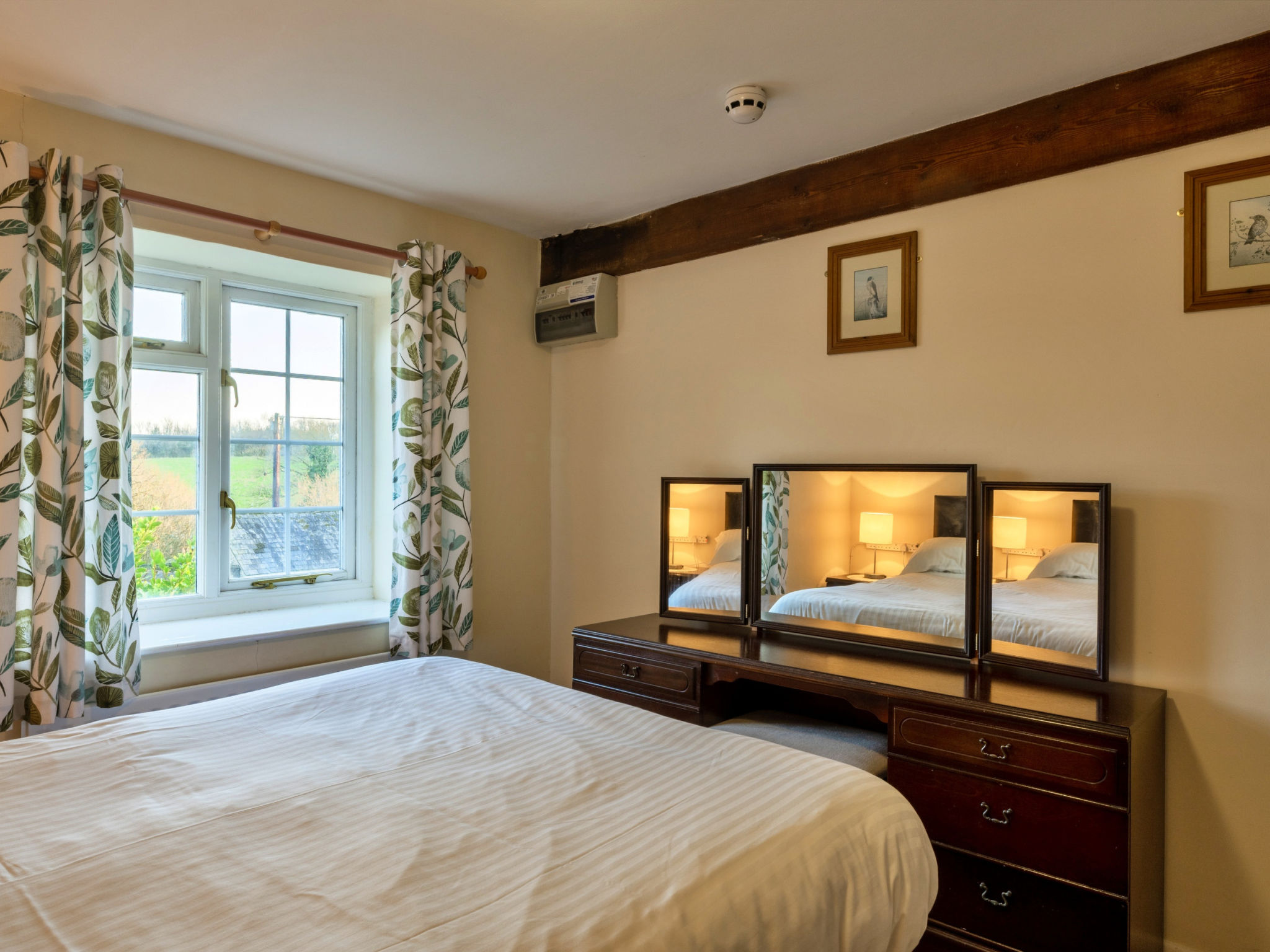 Trimstone Manor - Granary Cottage - Binnen