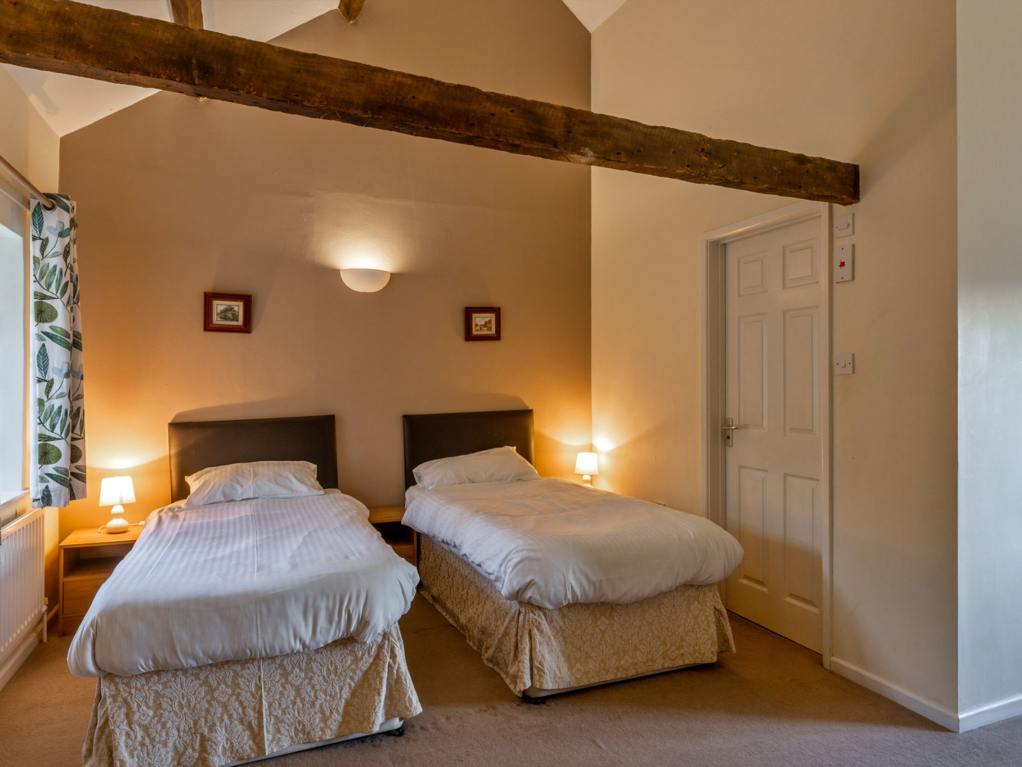 Trimstone Manor - Granary Cottage - Binnen