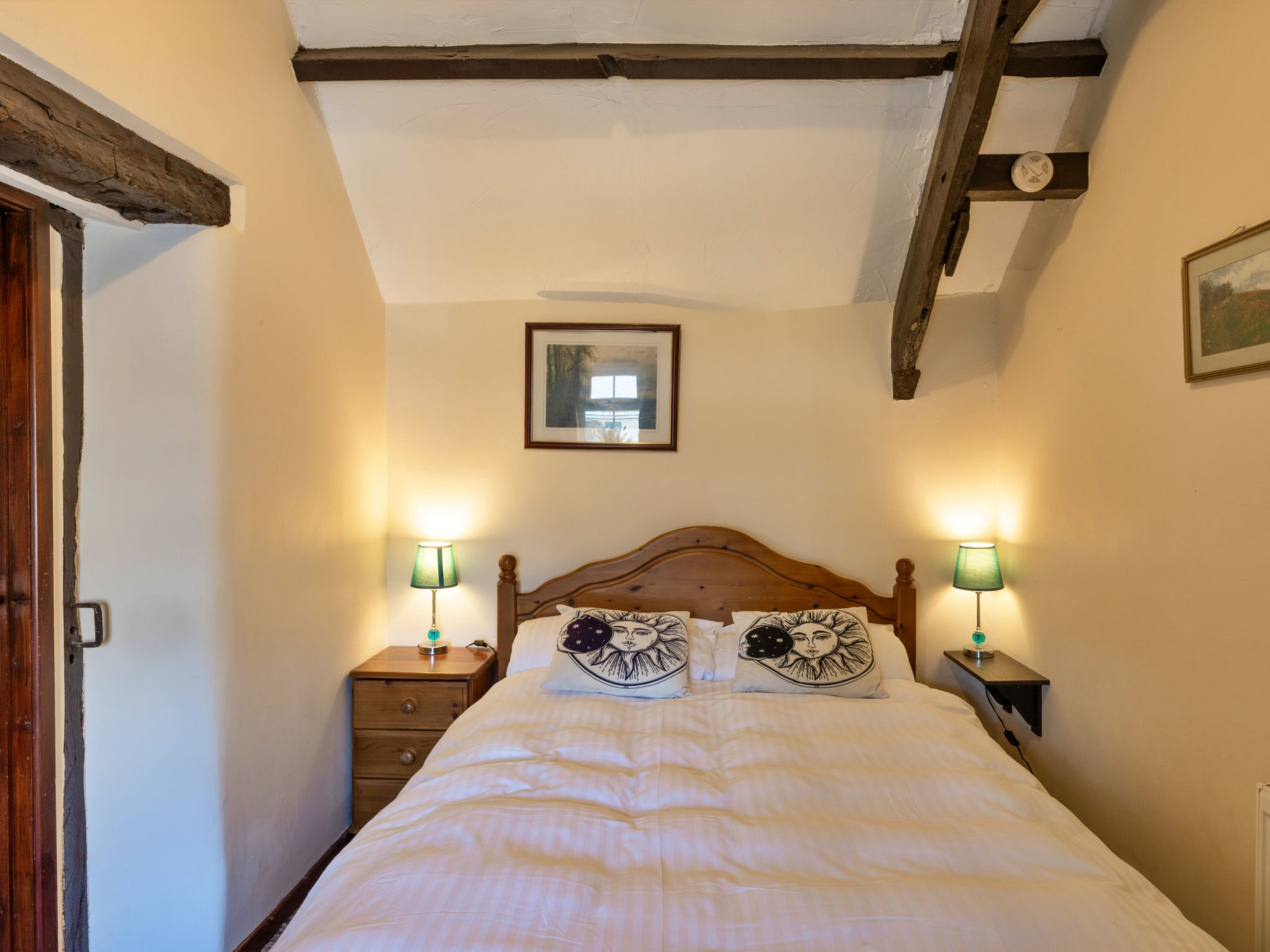 Trimstone Manor - Mill Apartment
