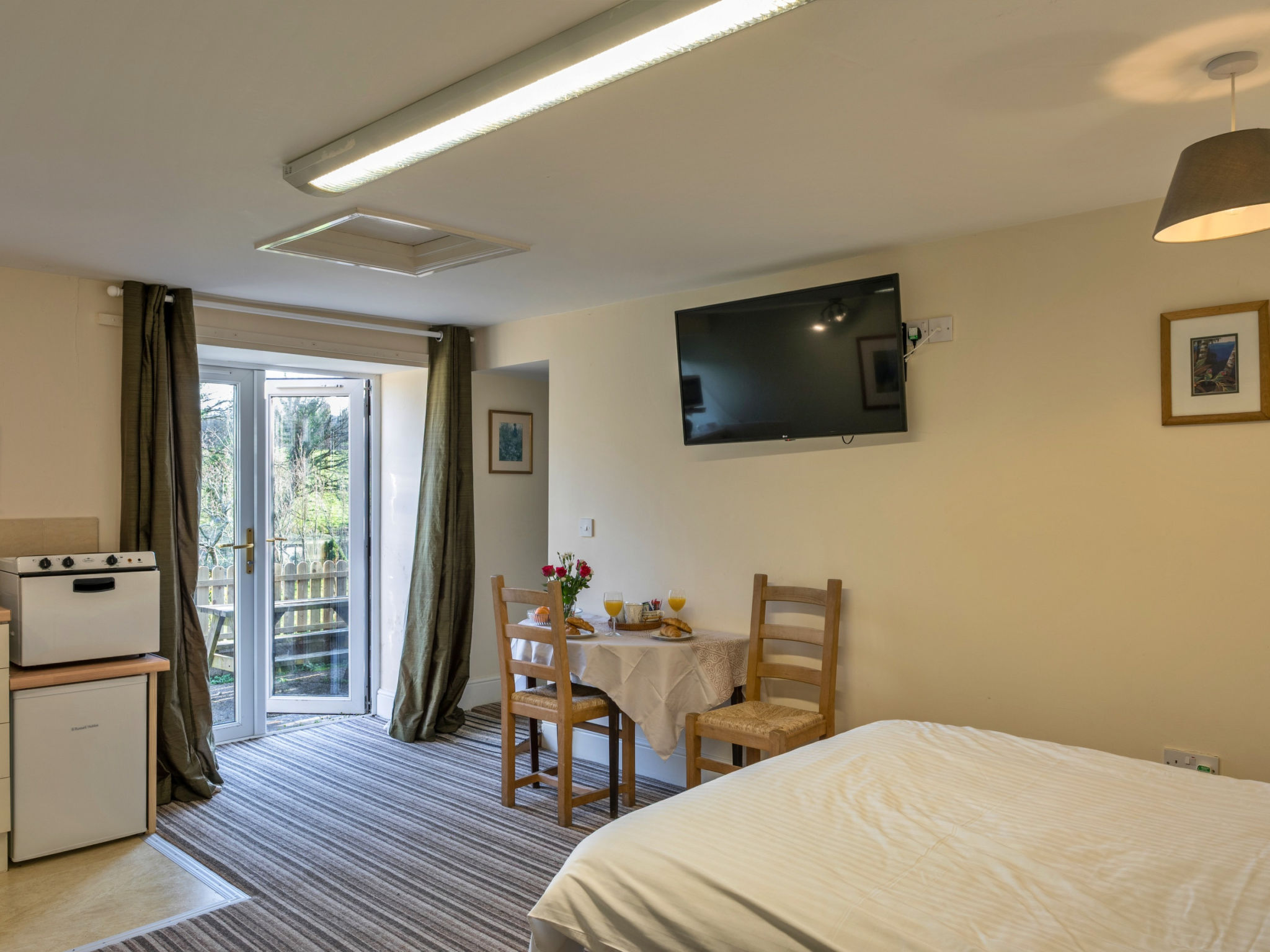 Trimstone Manor - Lee, Studio Apartment - Binnen