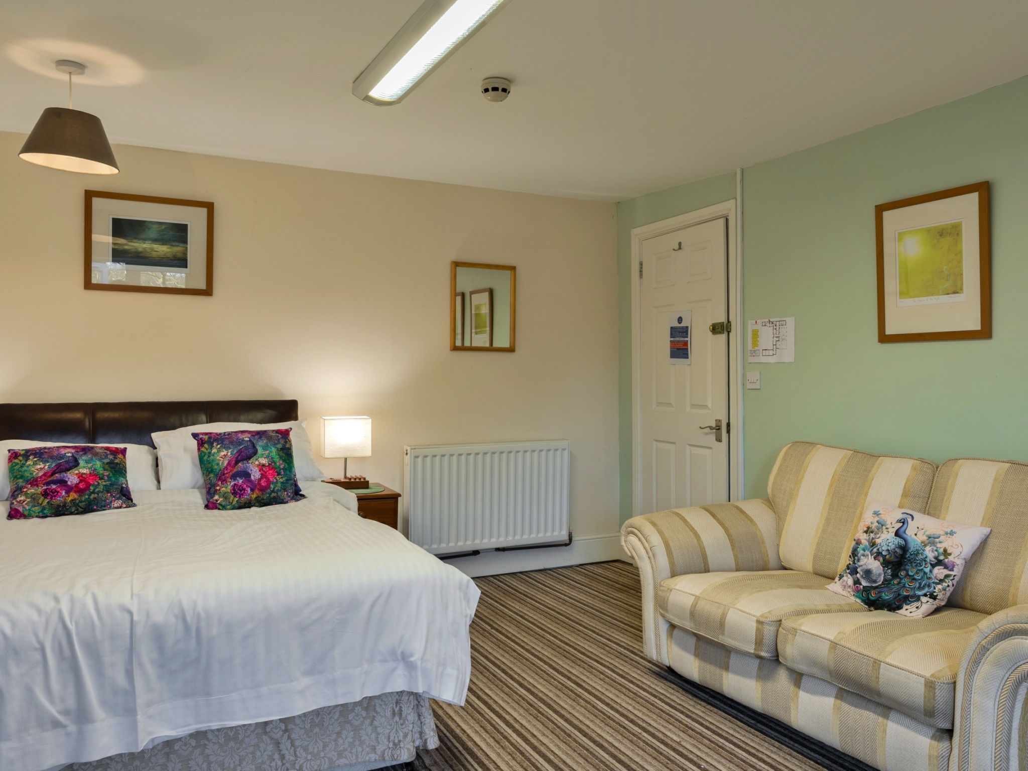 Trimstone Manor - Lee, Studio Apartment - Binnen