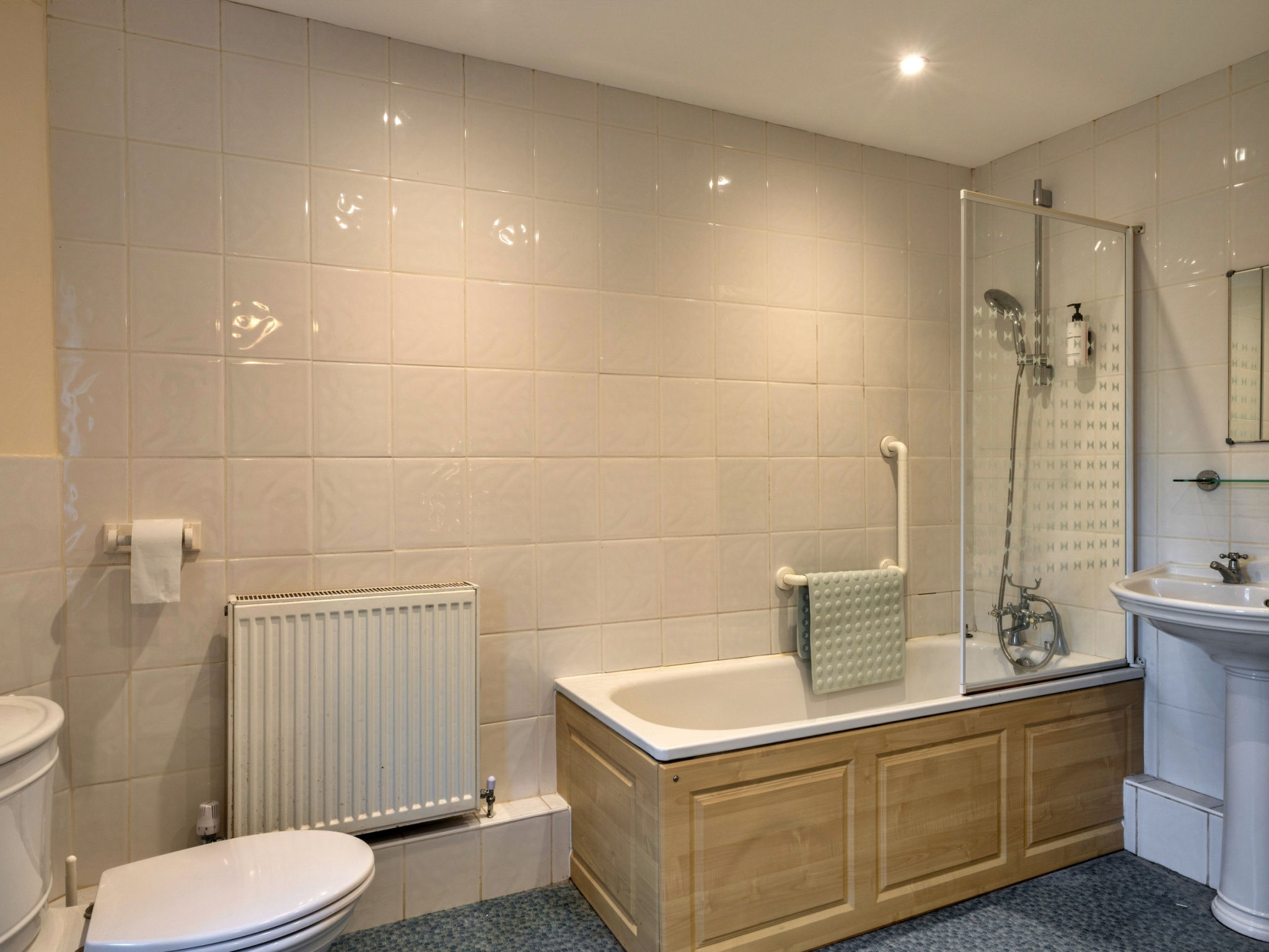 Trimstone Manor - Lee, Studio Apartment - Binnen