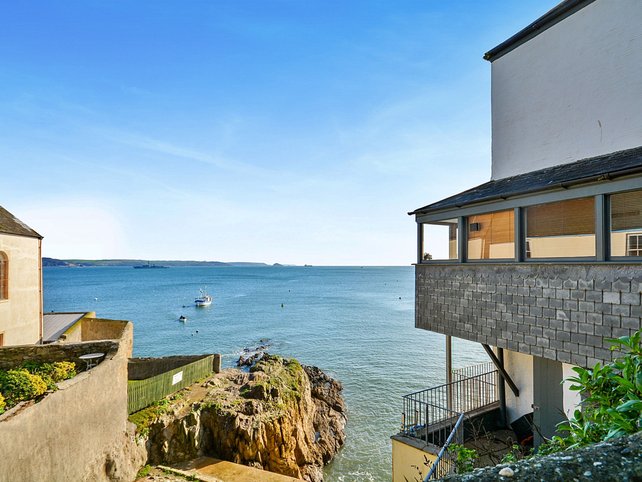 Nor Nour, Cawsand
