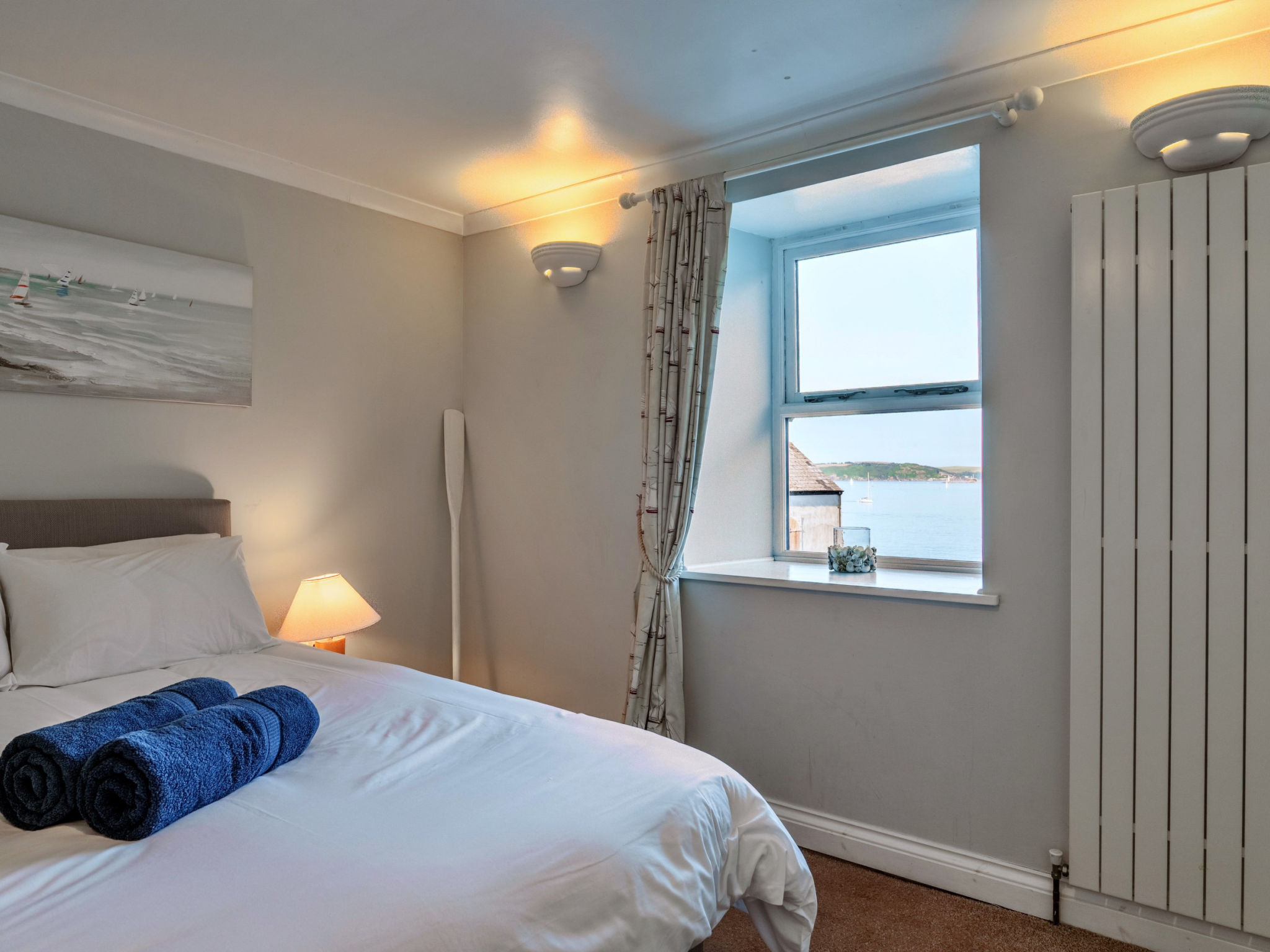Nor Nour, Cawsand-Binnen