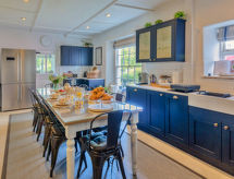 Blue Monkey: Ruim zeehuis voor 10 in Kingsand, op 100m van het strand - thumbnail 5