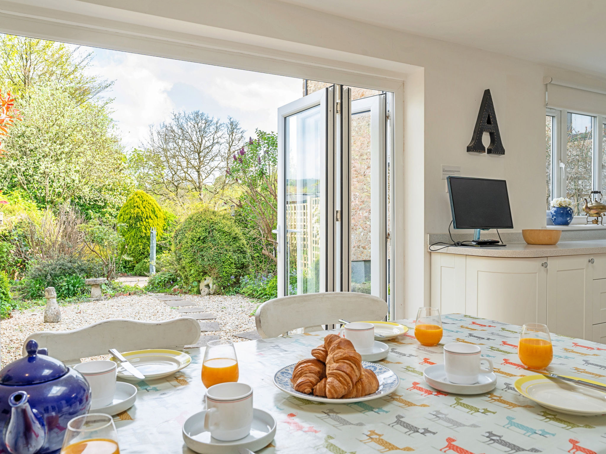 Greenhills Cottage-Binnen