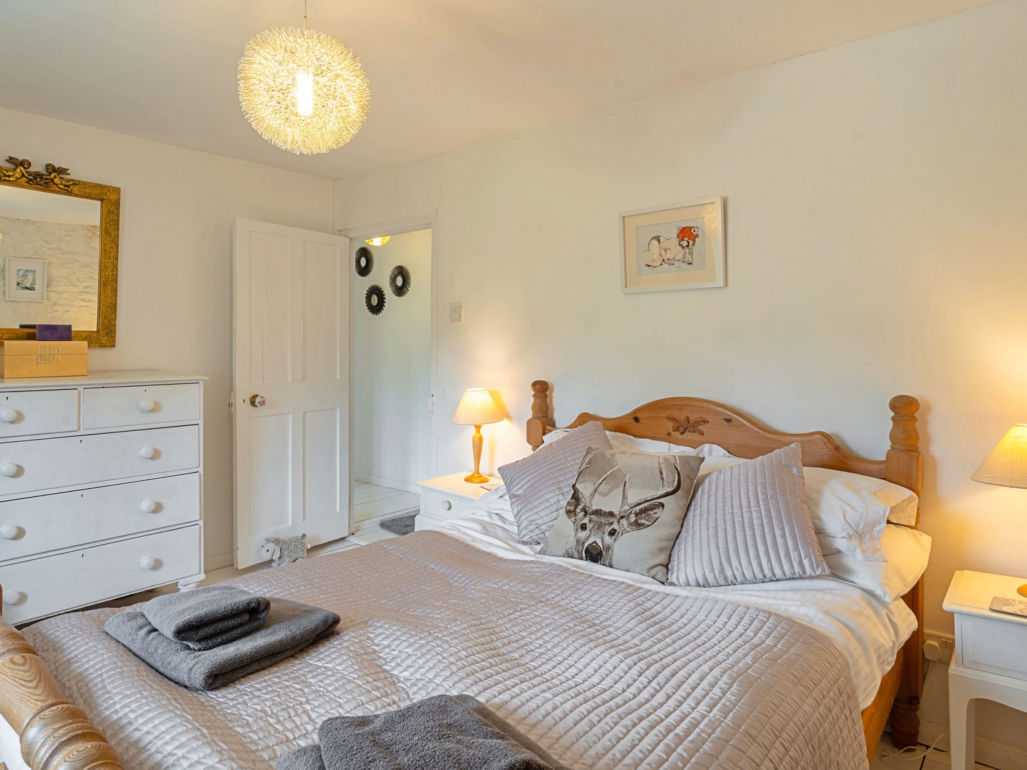 Greenhills Cottage-Binnen