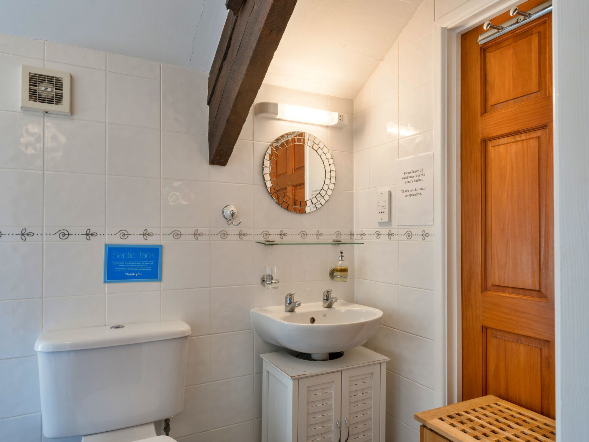 Mill Cottage, Great Houndbeare Farm - Inside