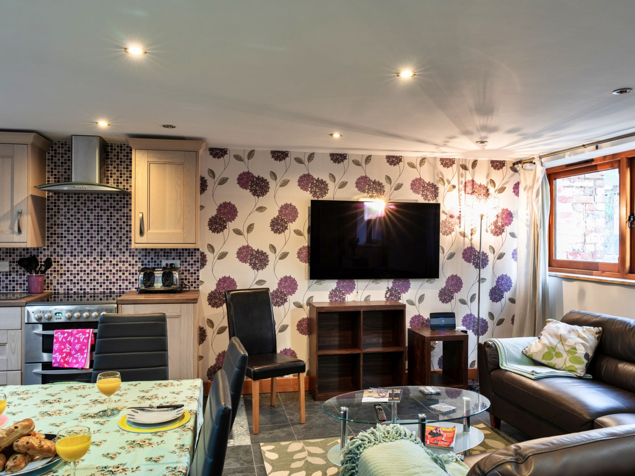 Ivy Cottage, Great Houndbeare Farm - Inside