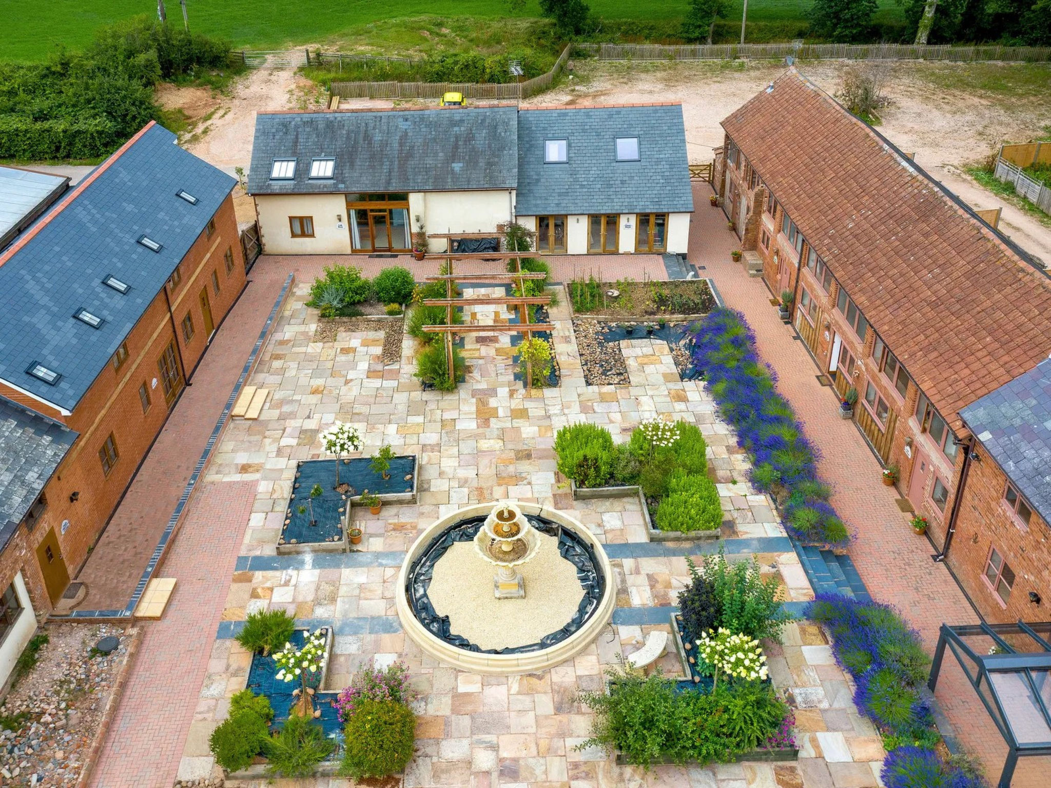 Lime Cottage, Great Houndbeare Farm - Outside