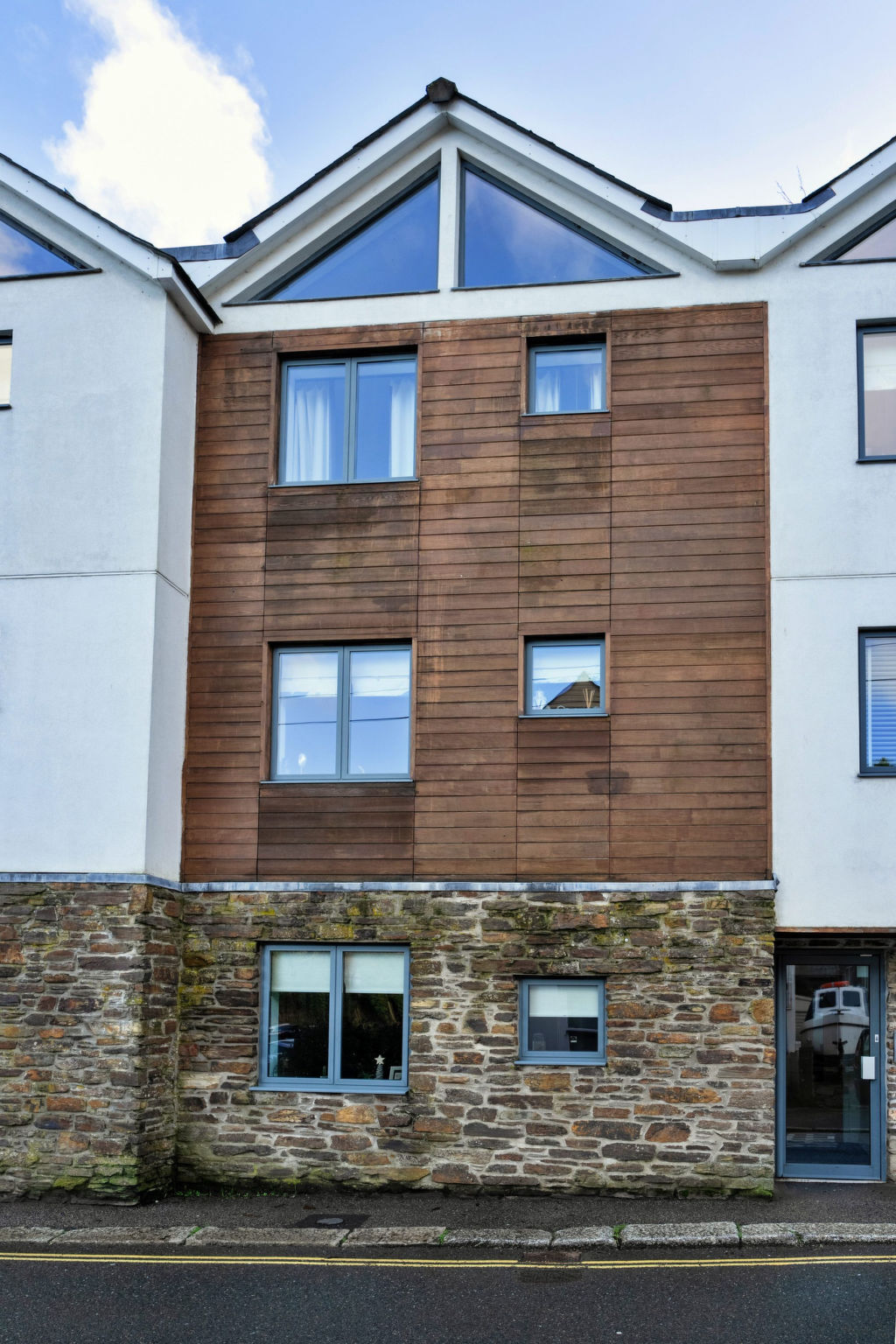 Pobble's Place - Outside