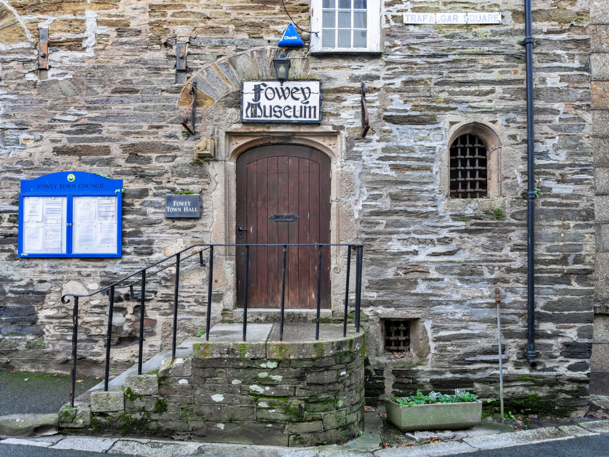 Pobble's Place - Outside