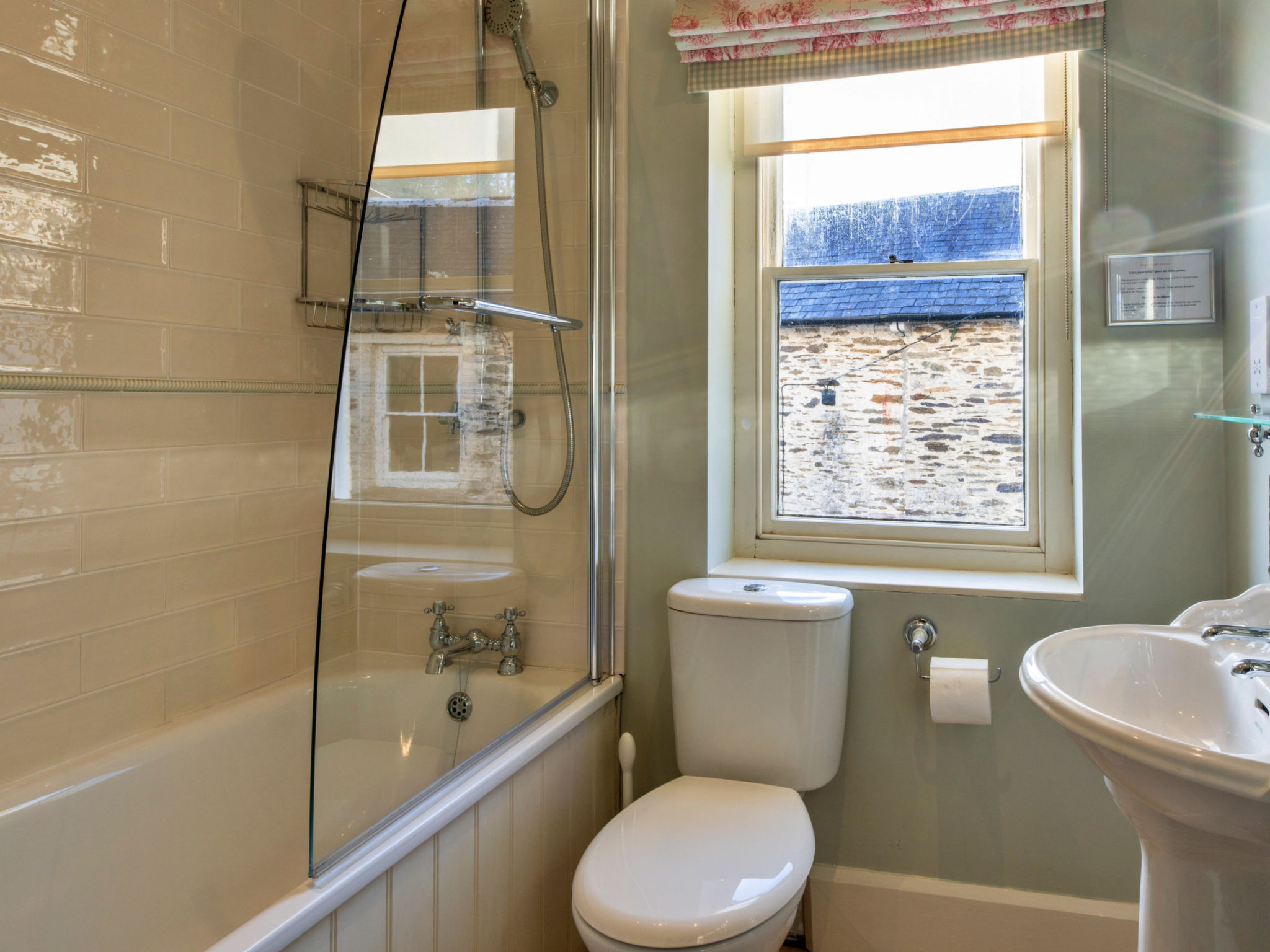 Captain's Cottage at Mixtow Creek - Inside