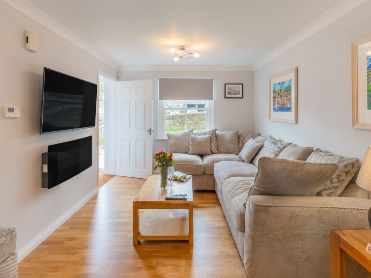 Search and Stay destination Charlestown, England - United Kingdom from AU$ 739. Sea Echo