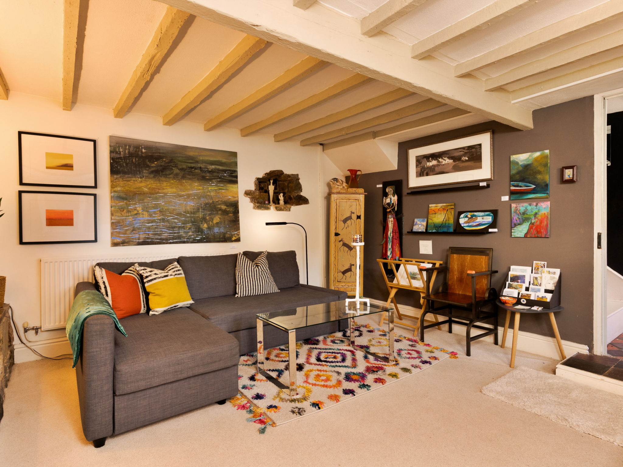 Wallis Cottage - Inside