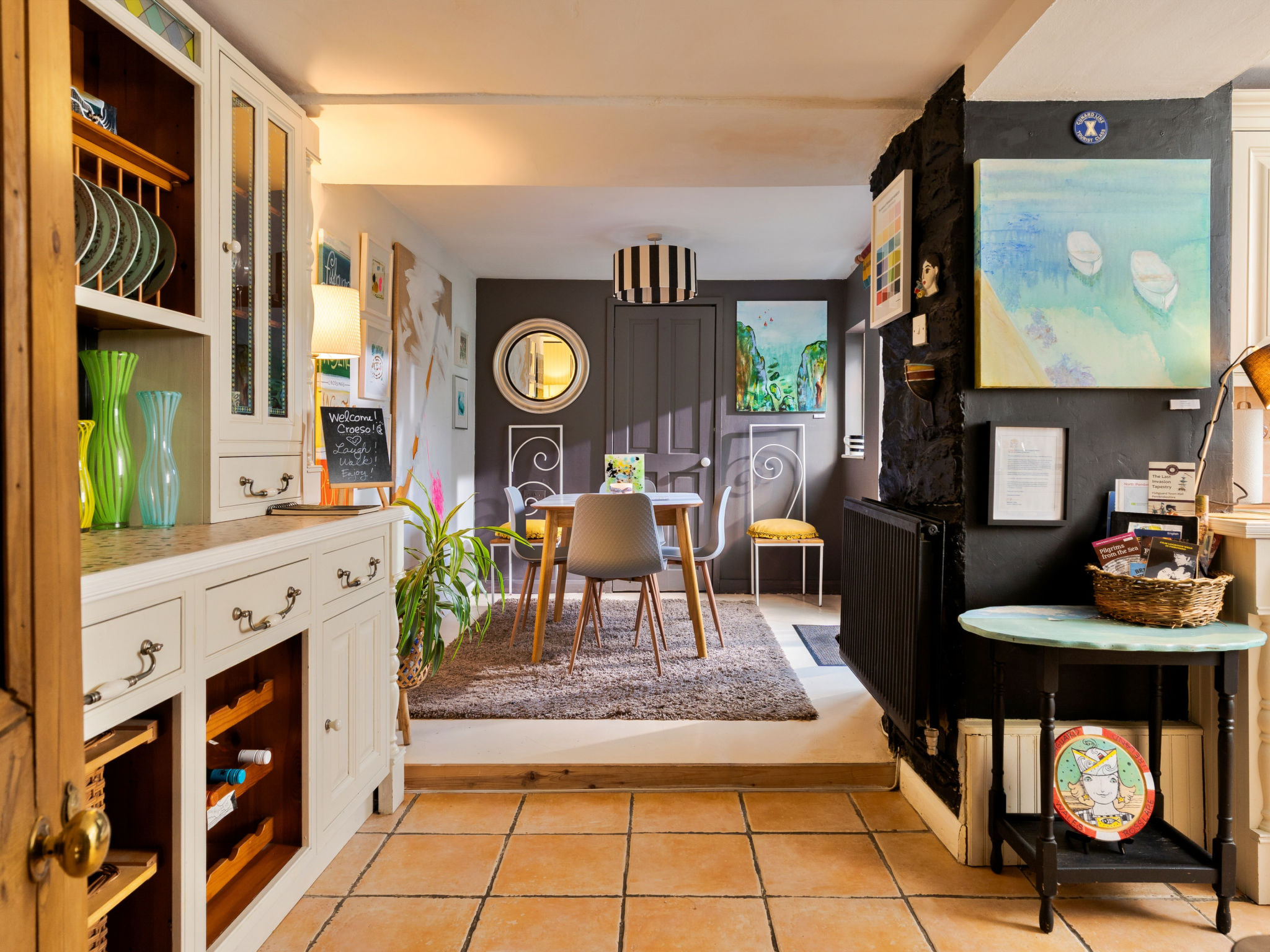 Wallis Cottage - Inside