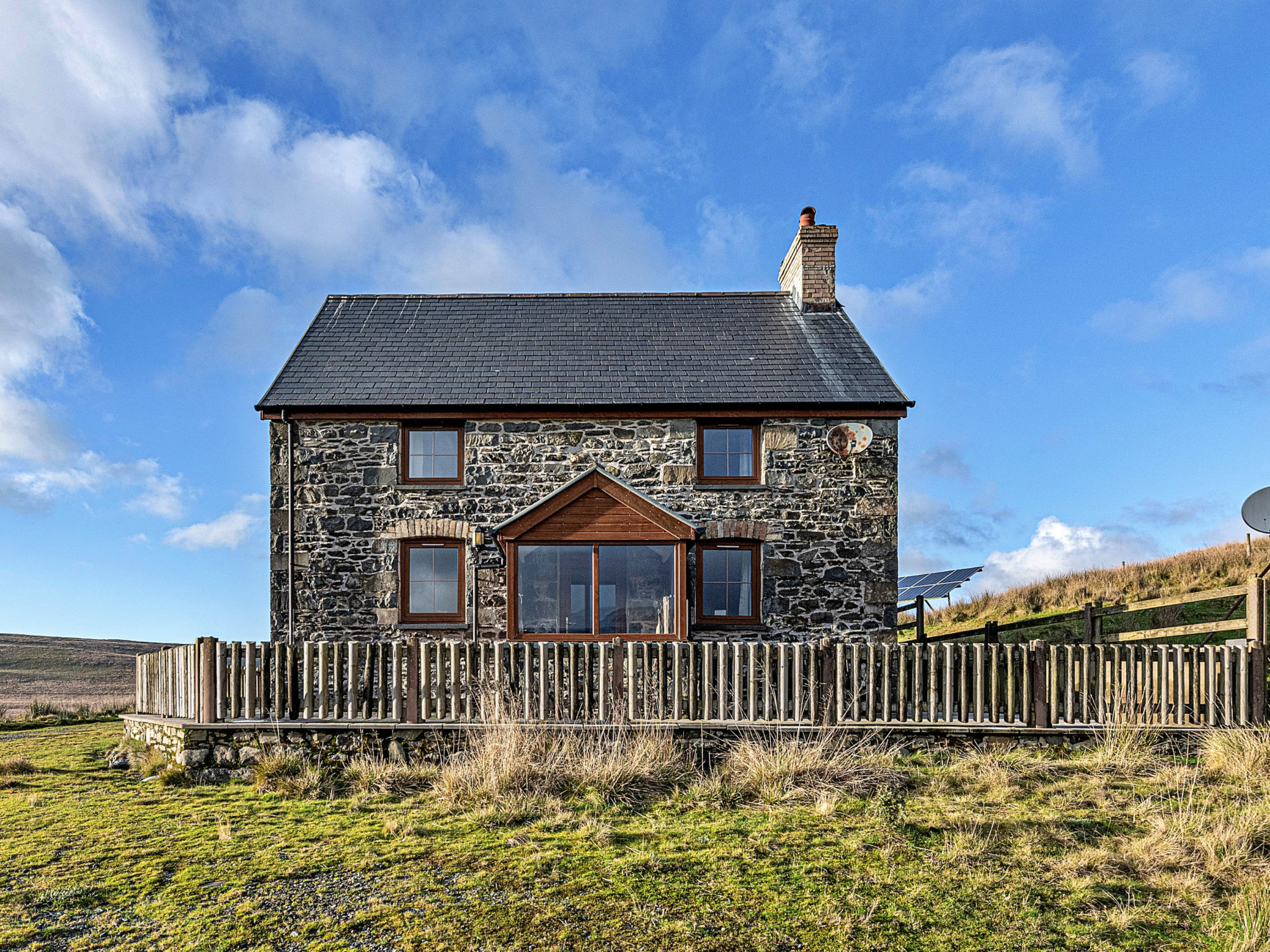 Llechwedd Mawr-Outside