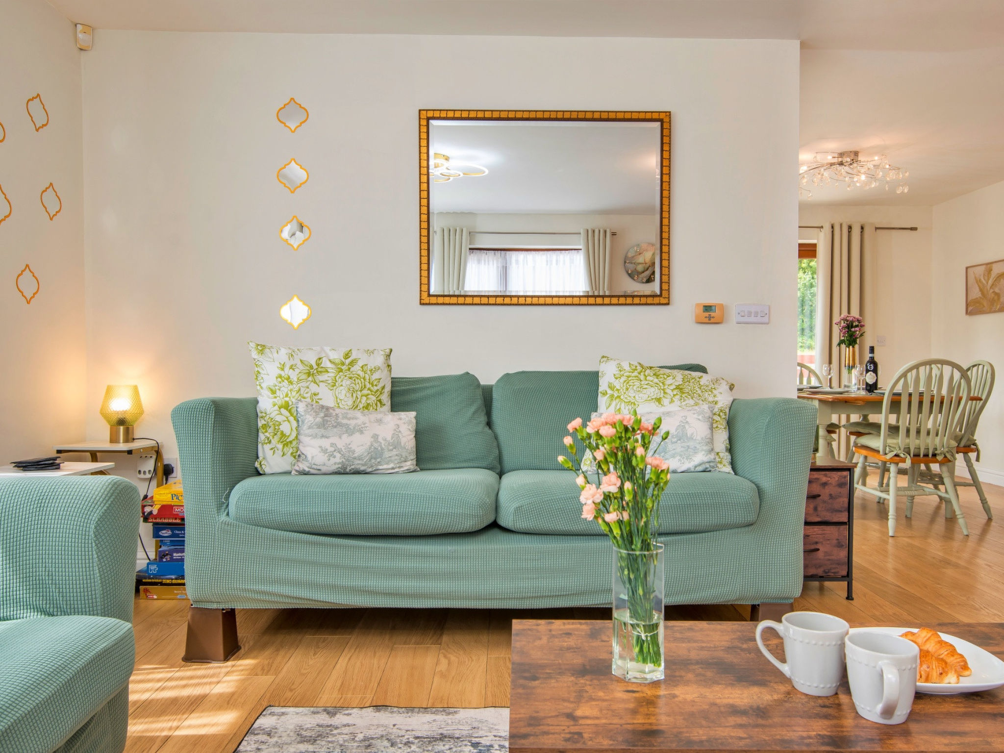 Bryncoch Lodge - Inside